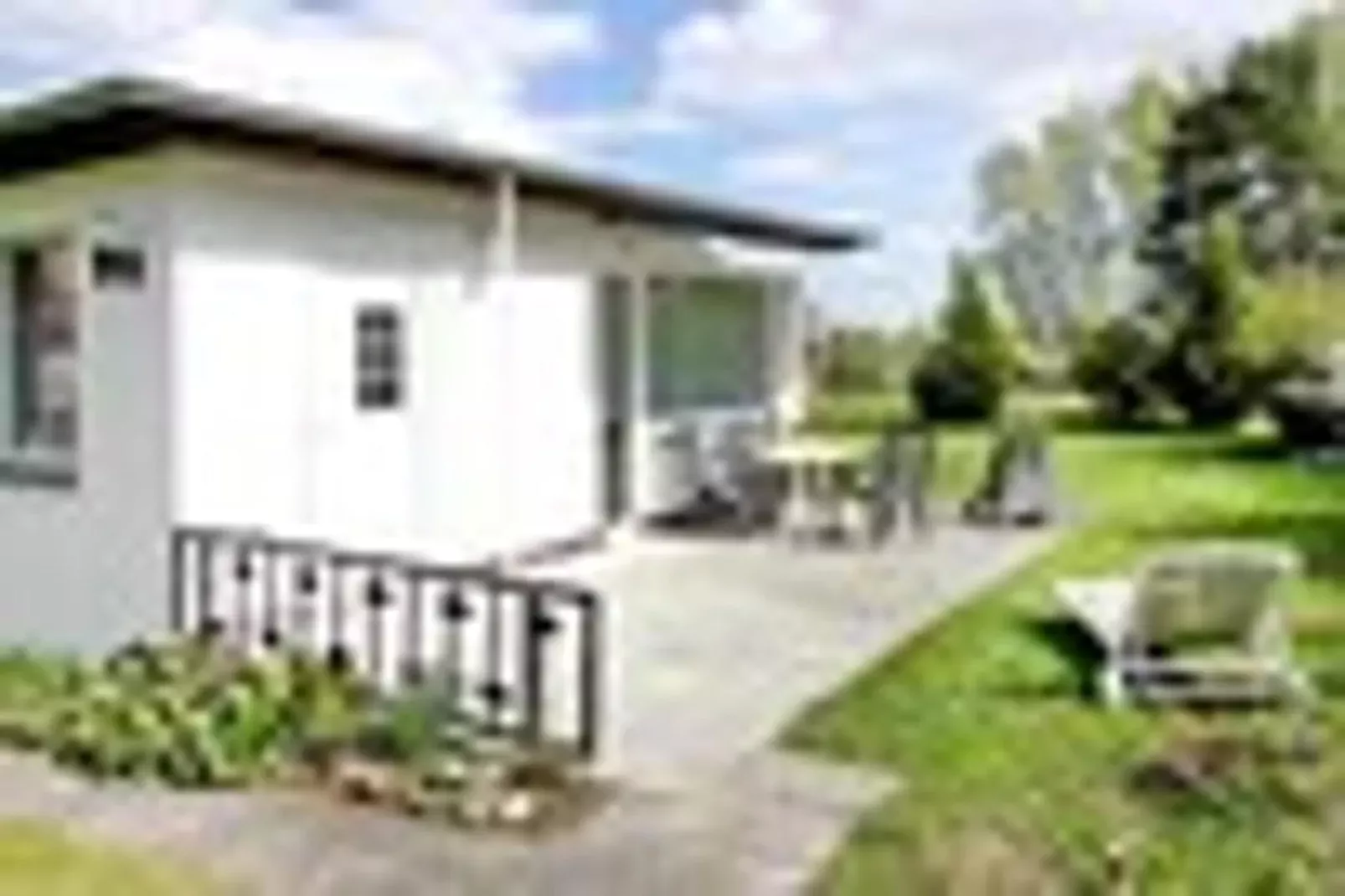 Bungalow Thurow-Außenbereich Sommer