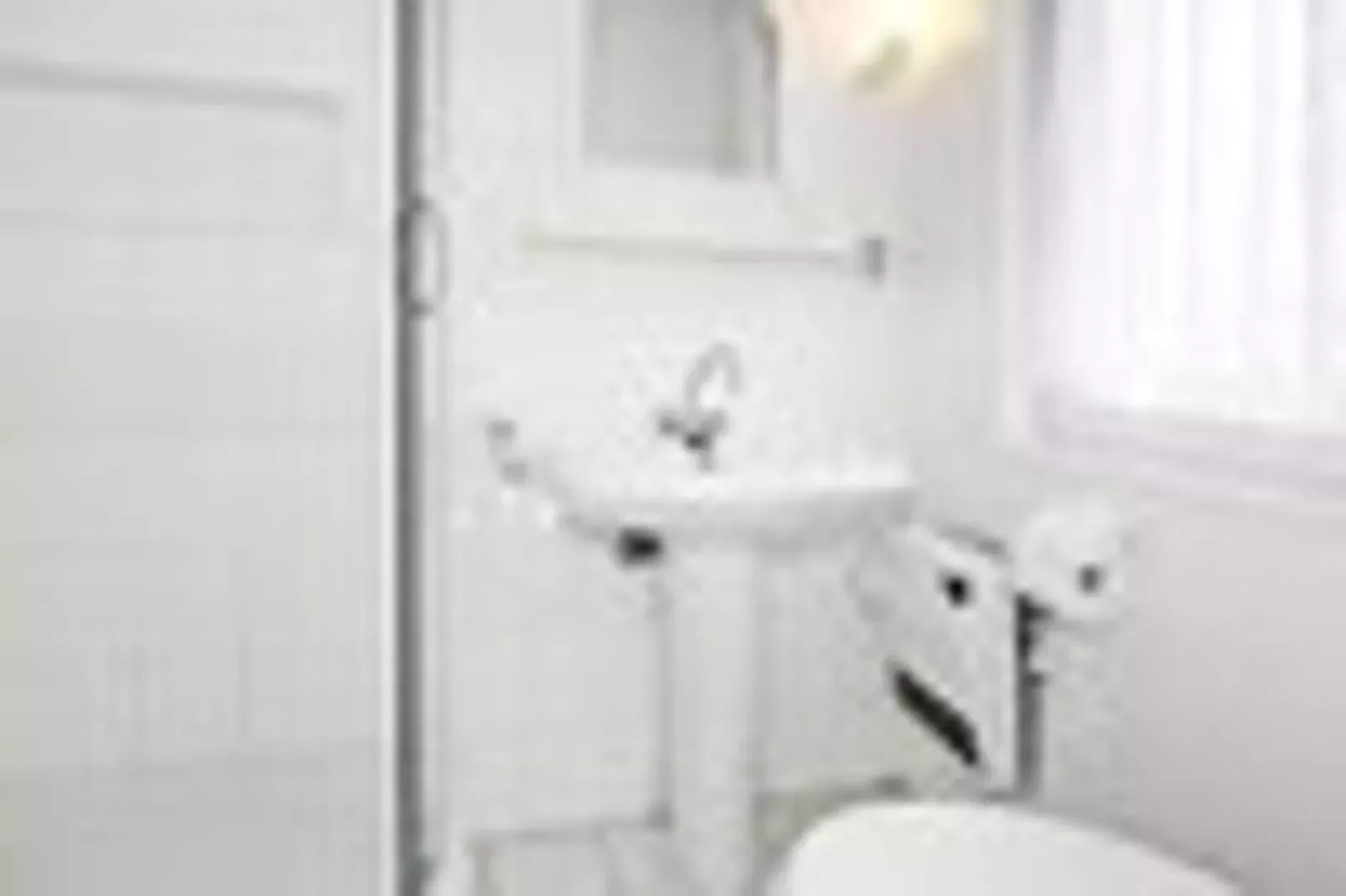 Bungalow Thurow-Badezimmer