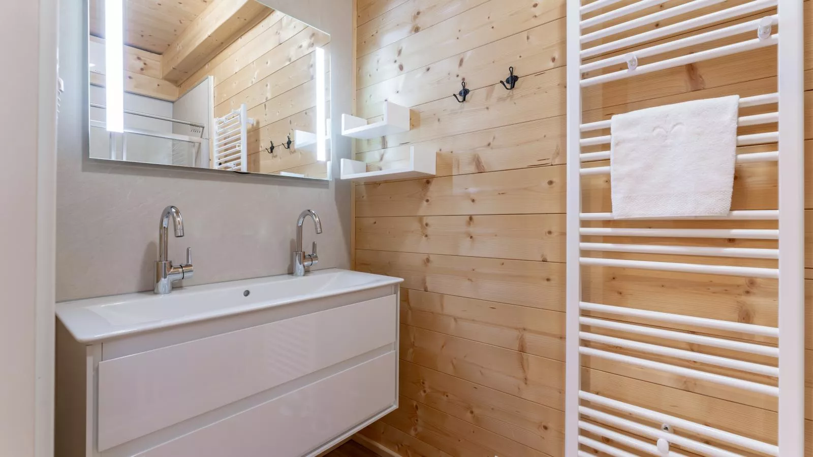 Rattendorf 14A-Badezimmer