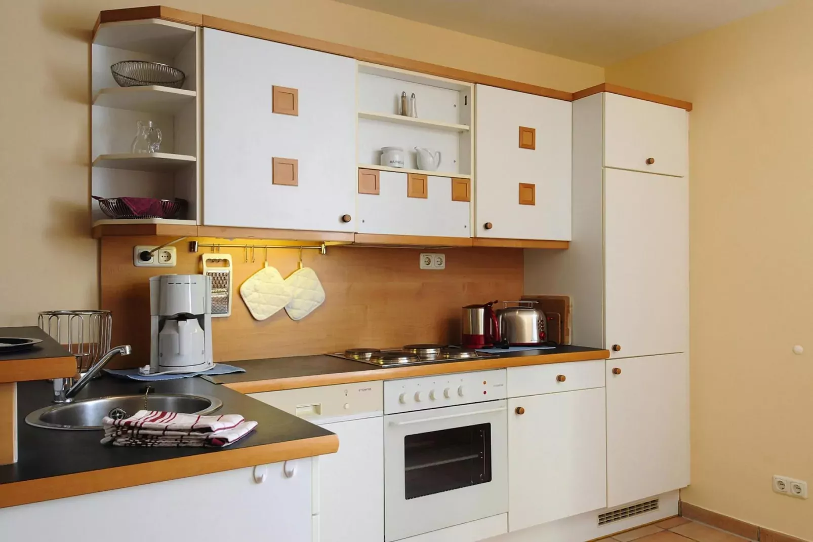 Post Hiddensee-Wohnung 18-Kitchen