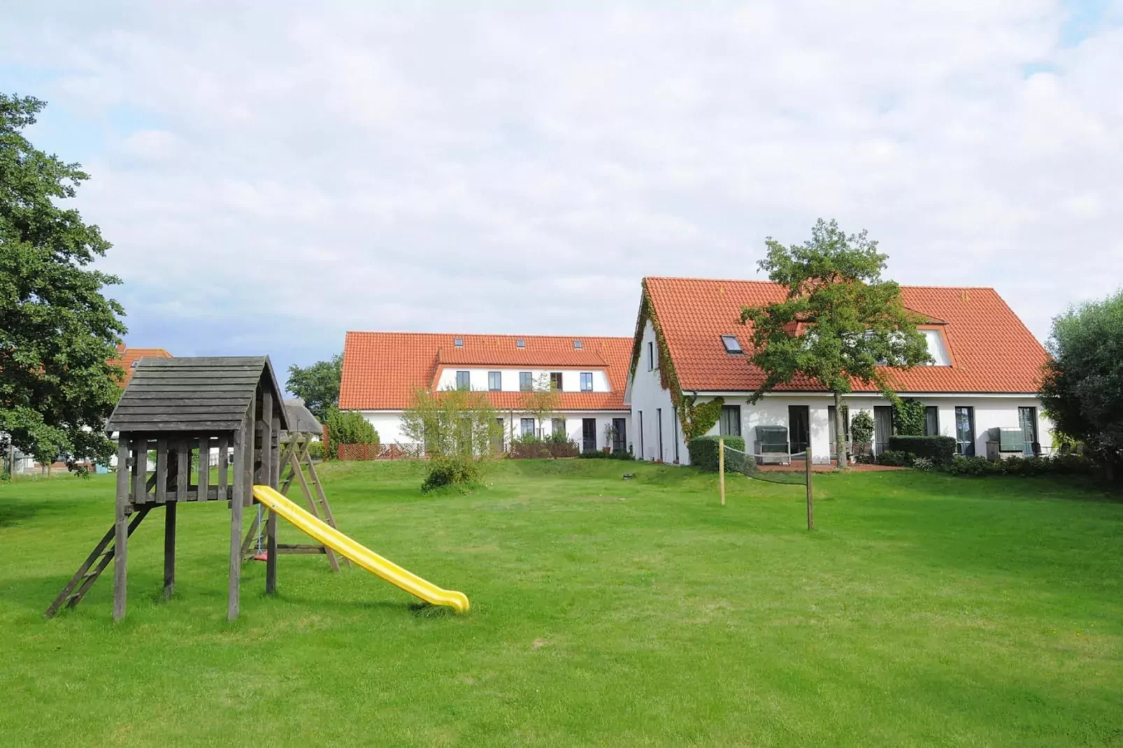 Post Hiddensee-Wohnung 18-Exterior summer