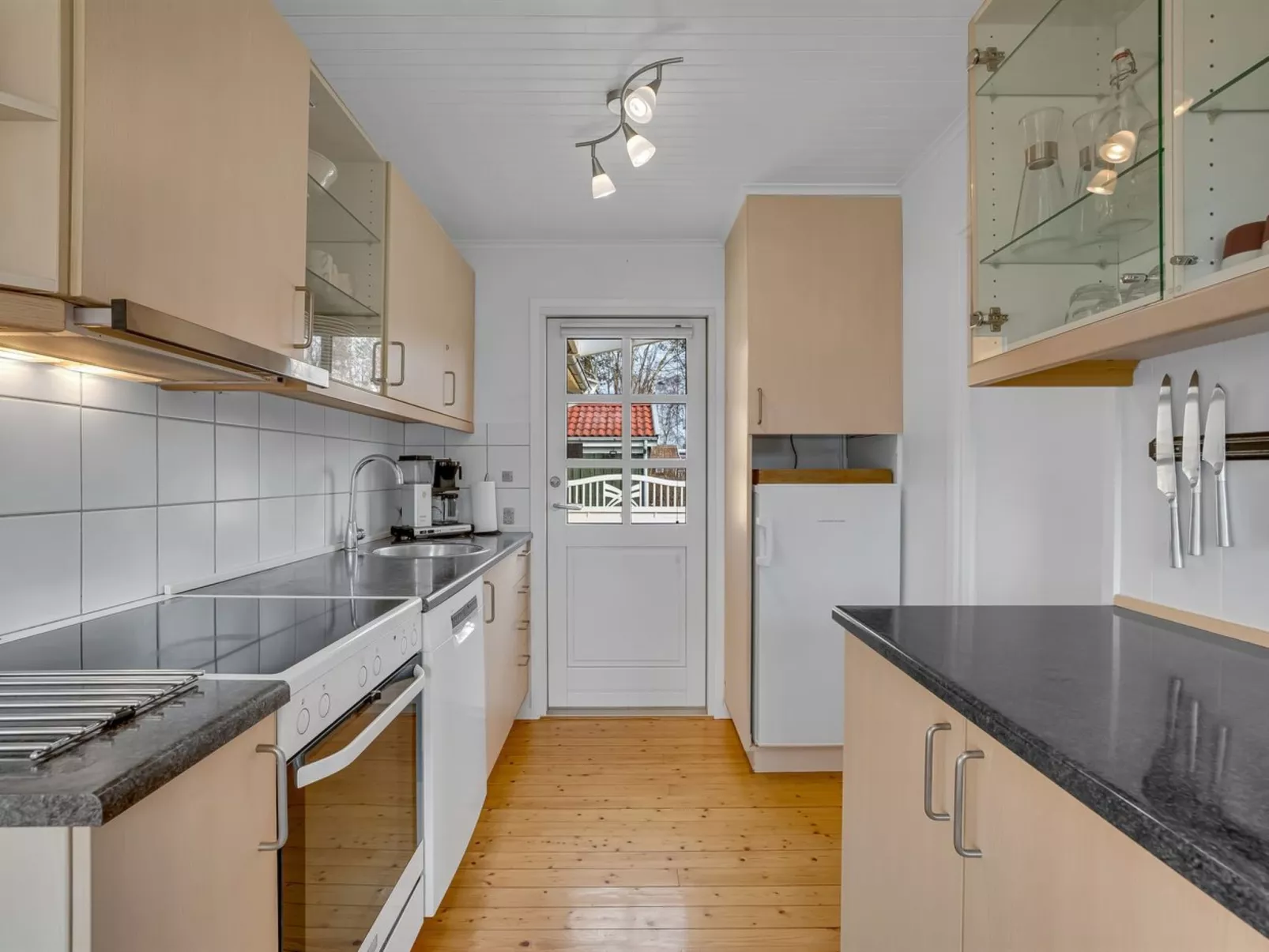 "Andrine" - 100m from the sea-Drinnen