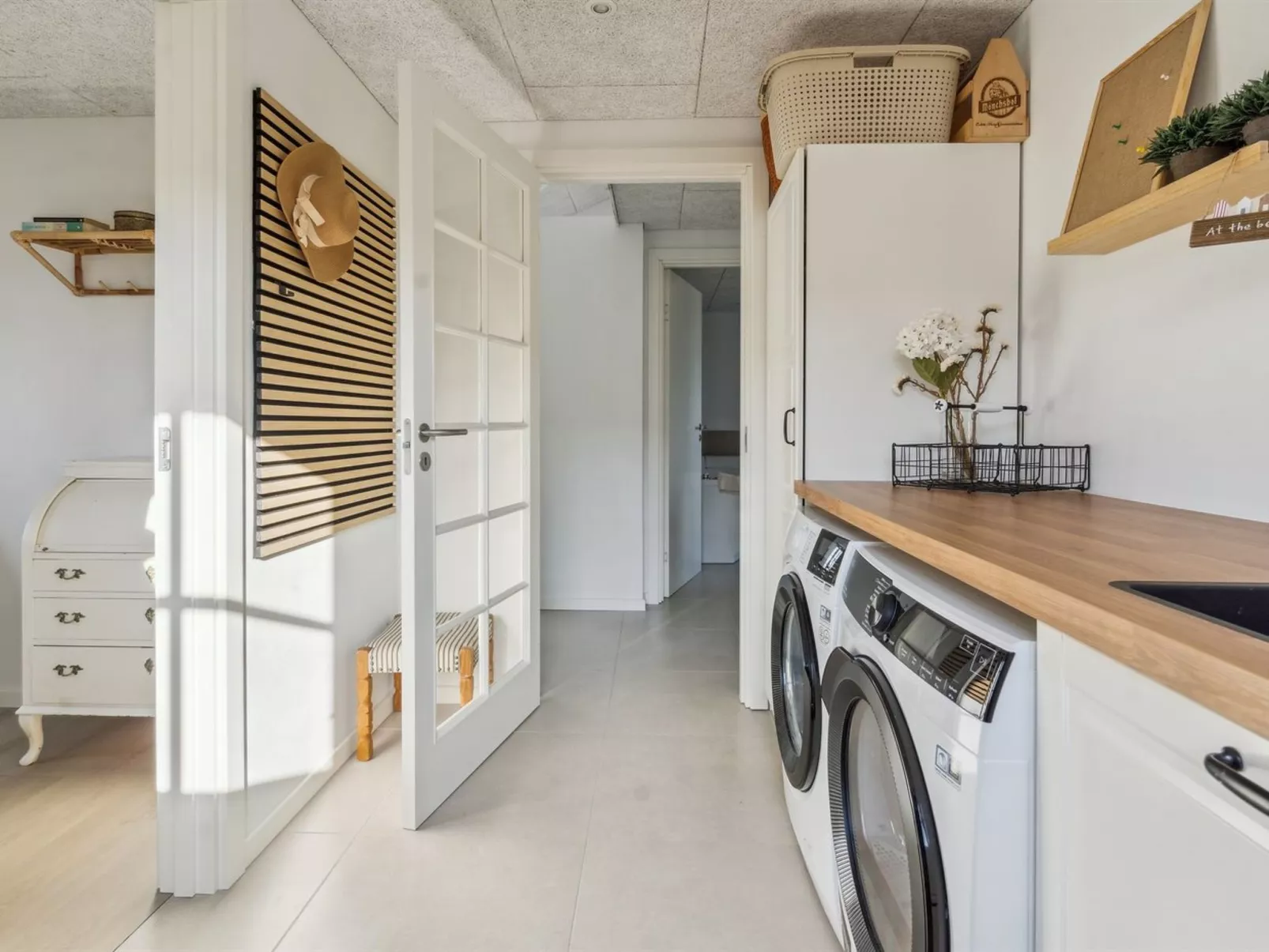 "Siljan" - 300m from the sea-Drinnen