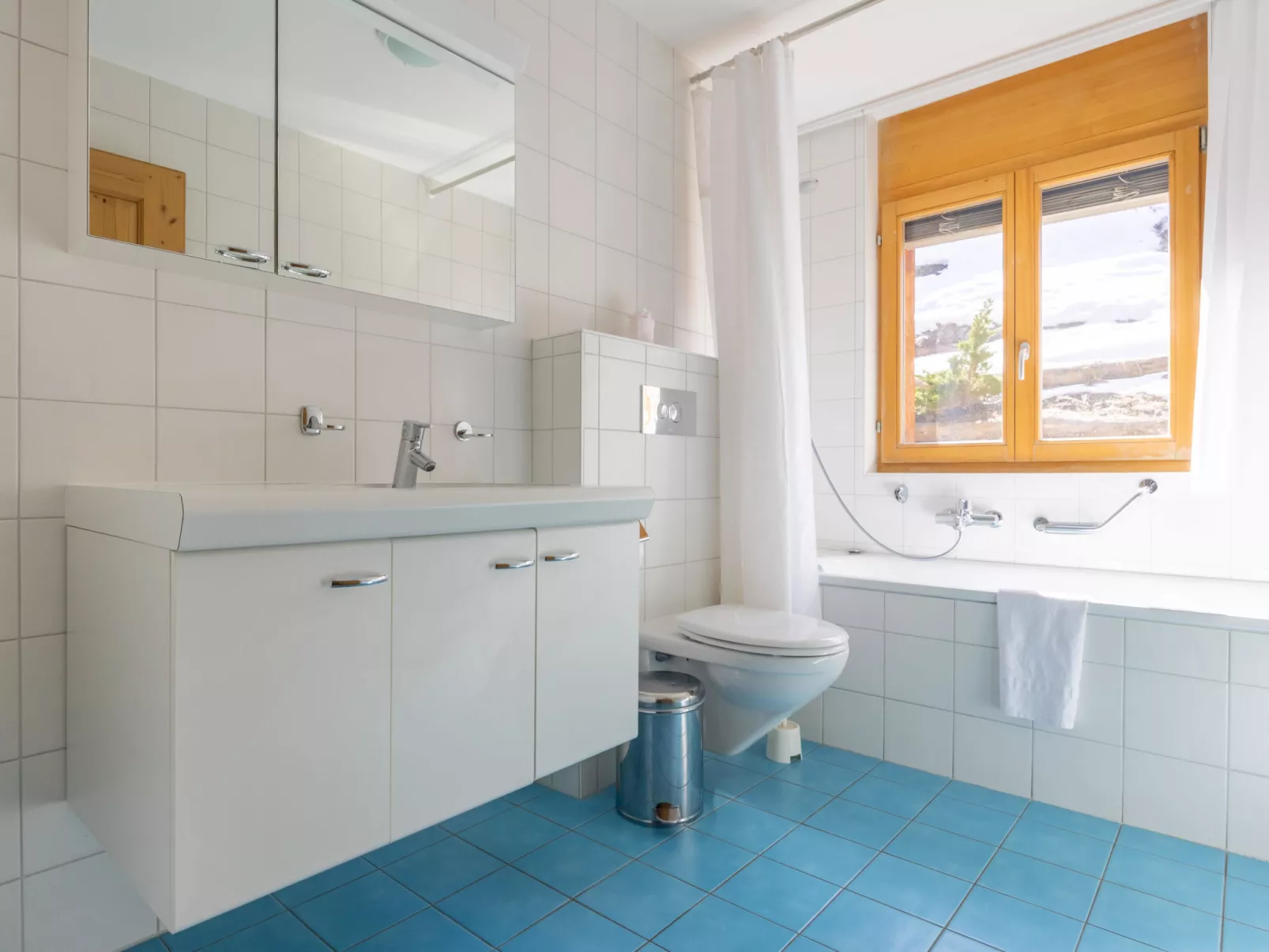 Grands Ducs 202G-Inside