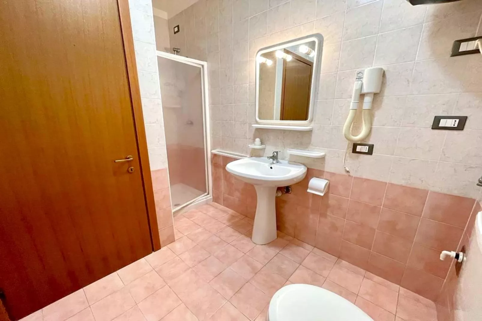 Tamerici A/13-Bathroom