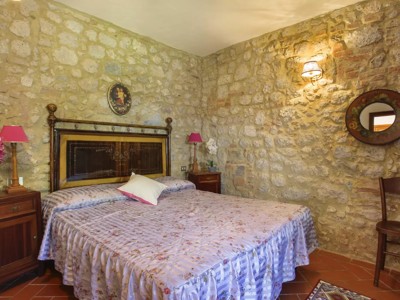 Fattoria Petraglia-Inside