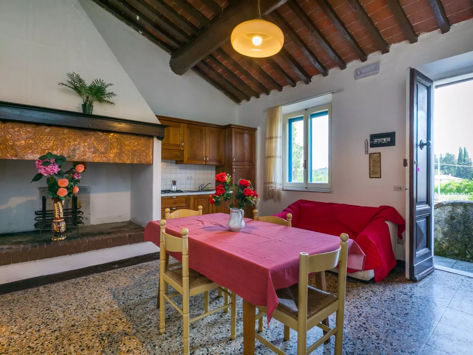 Fattoria Petraglia-Inside