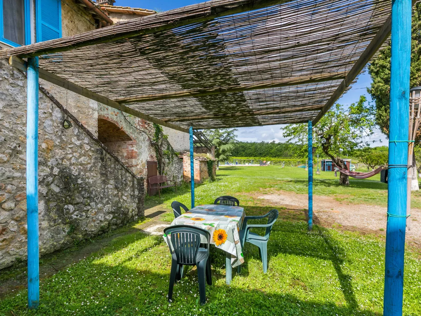 Fattoria Petraglia-Outside