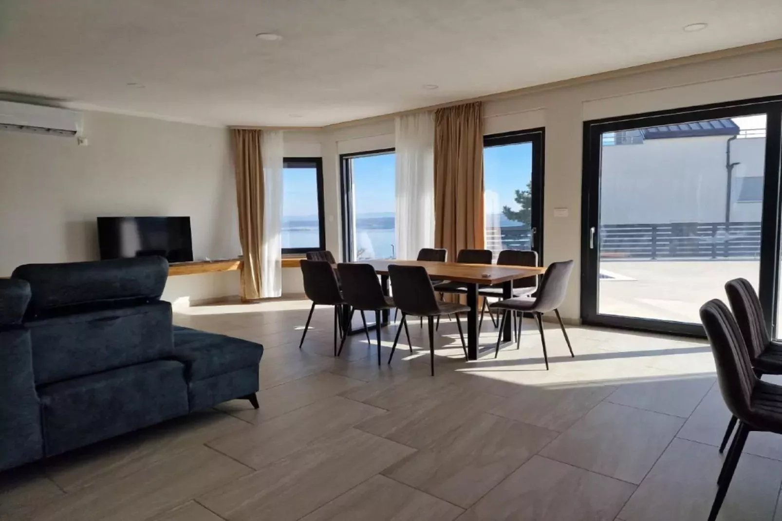 Villa V-Living room