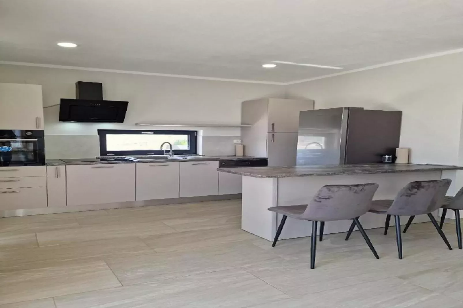 Villa V-Kitchen