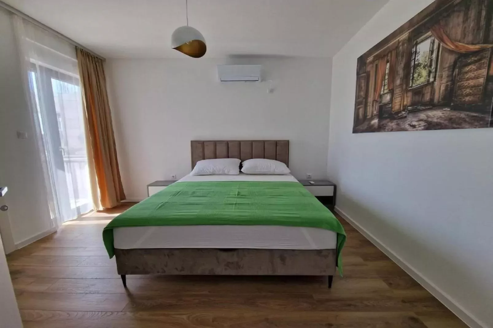 Villa V-Bedroom