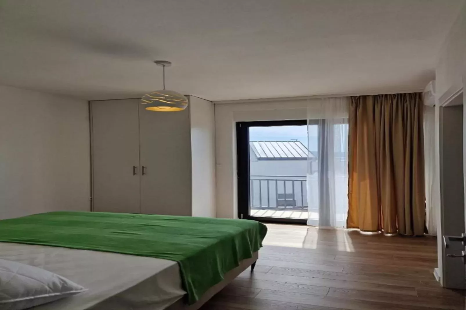 Villa V-Bedroom