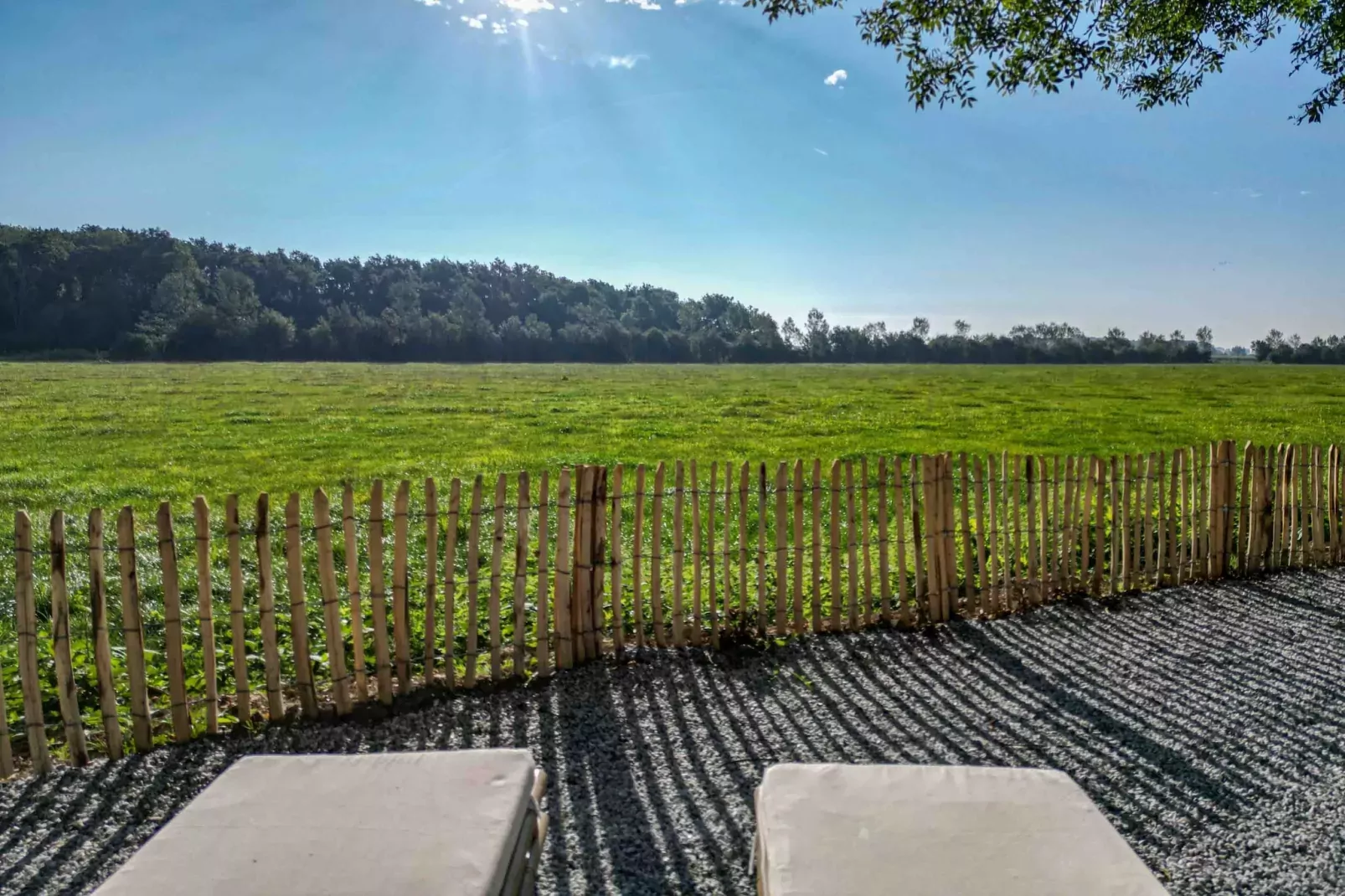Het Hofje Gapinge-View summer