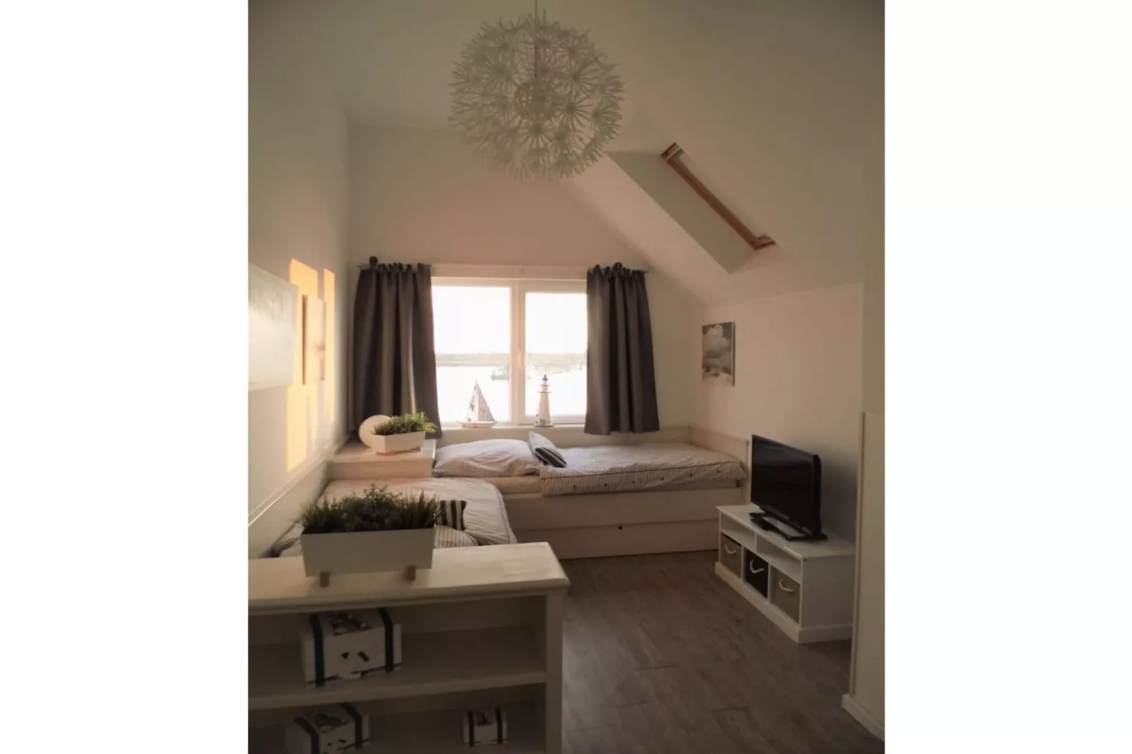 230401-Bedroom
