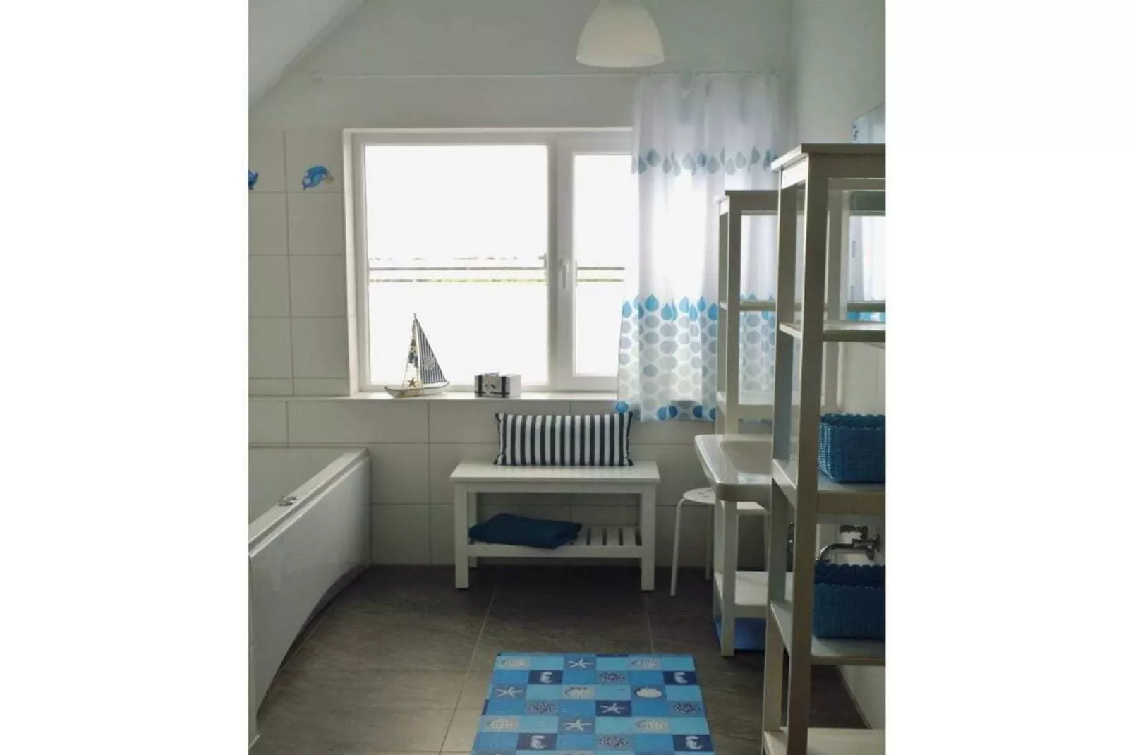 230401-Bathroom