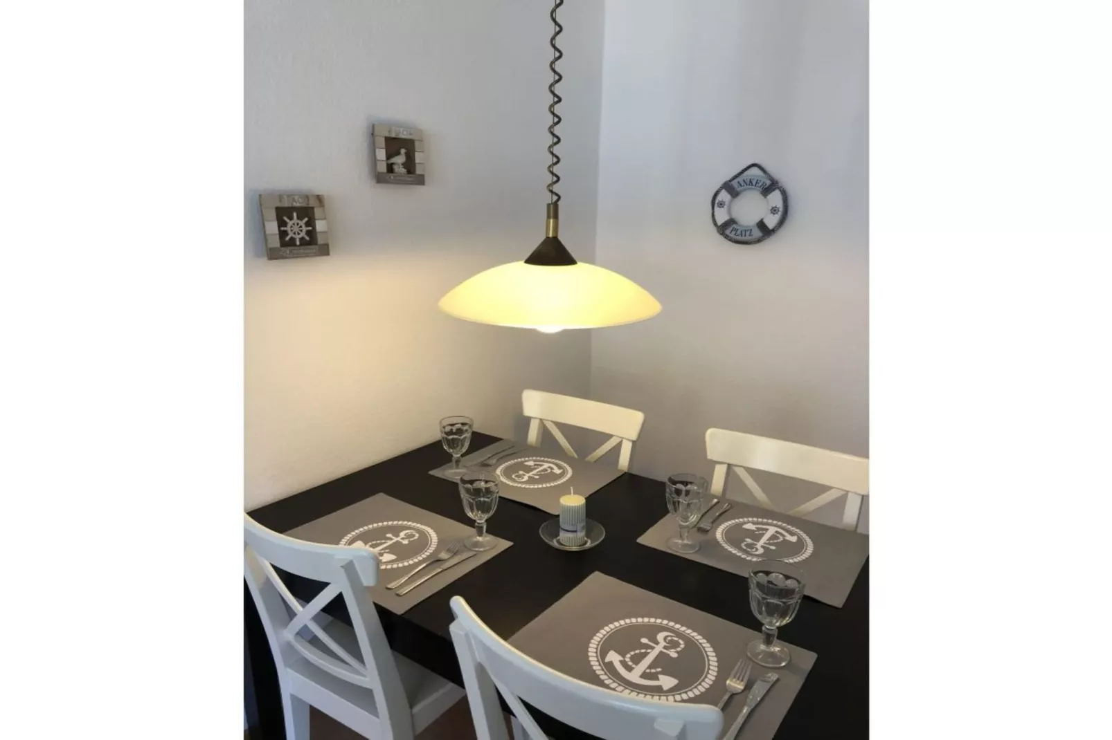 268360-Dining room
