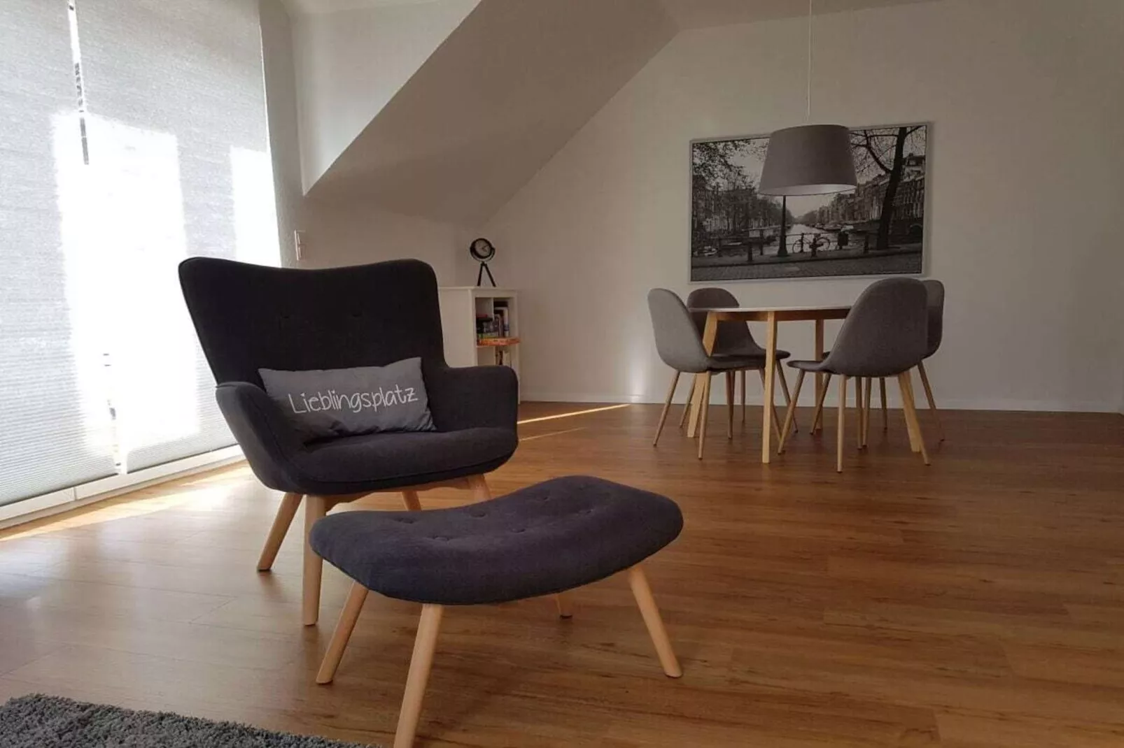 236321-Dining room