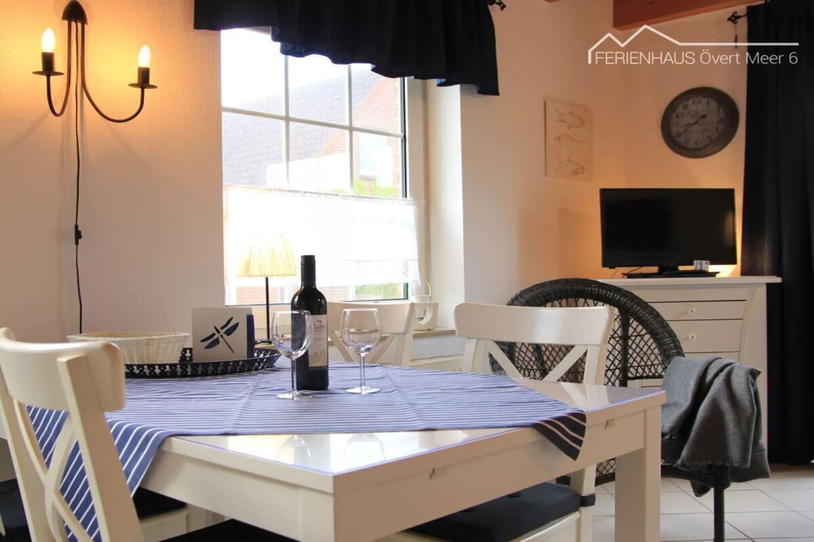 497670-Dining room