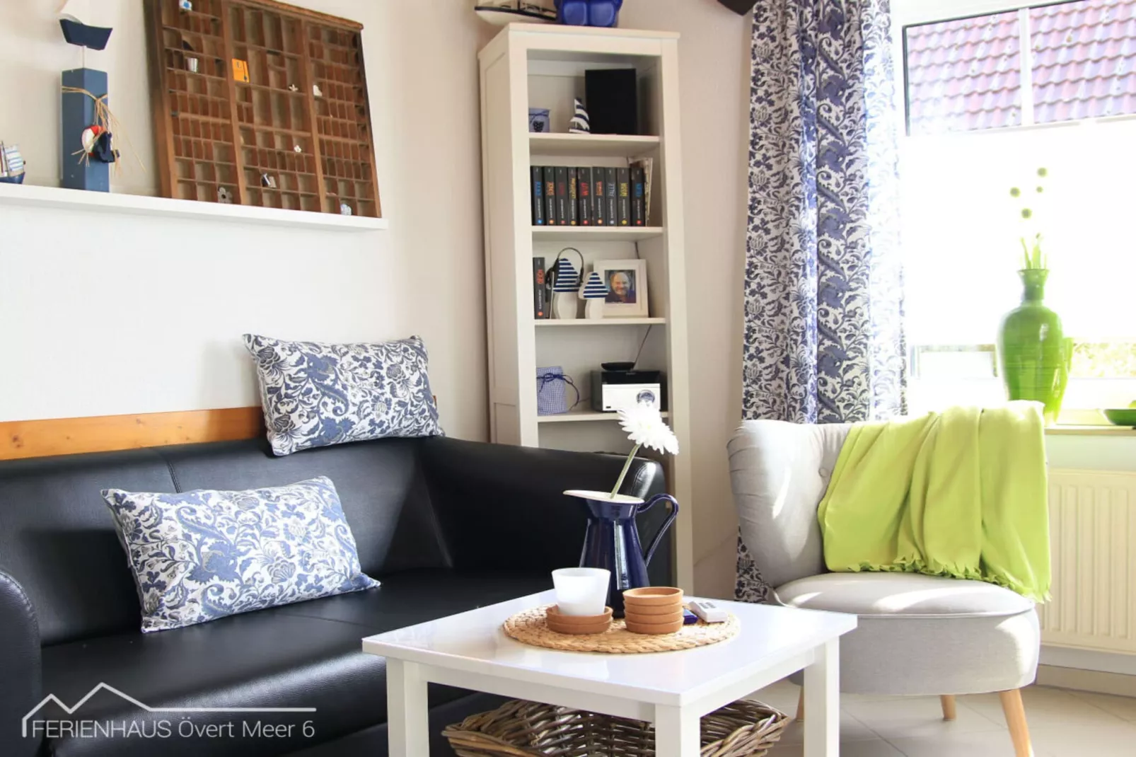497670-Living room