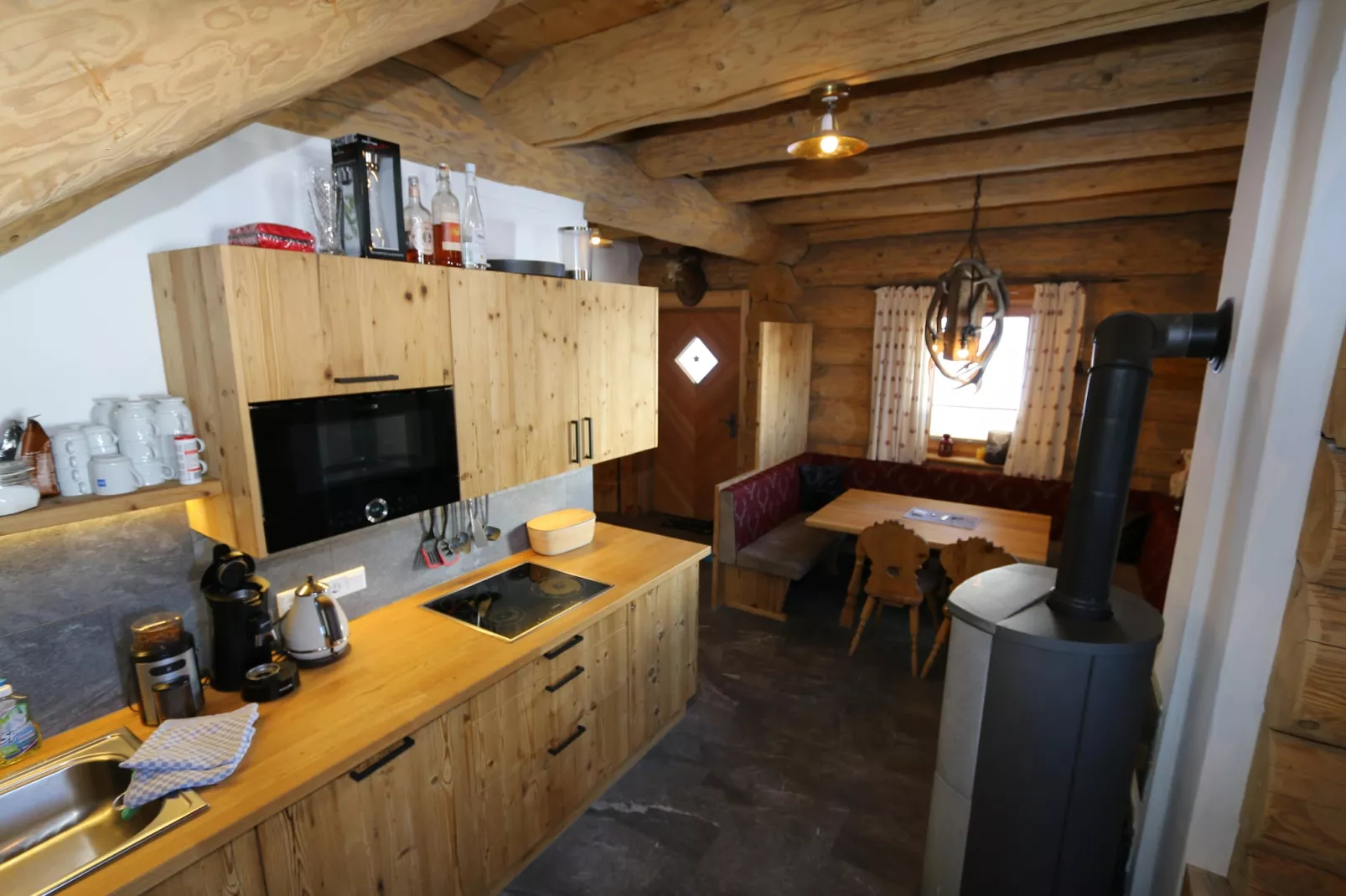 Jagahütte Bramberg-Kitchen