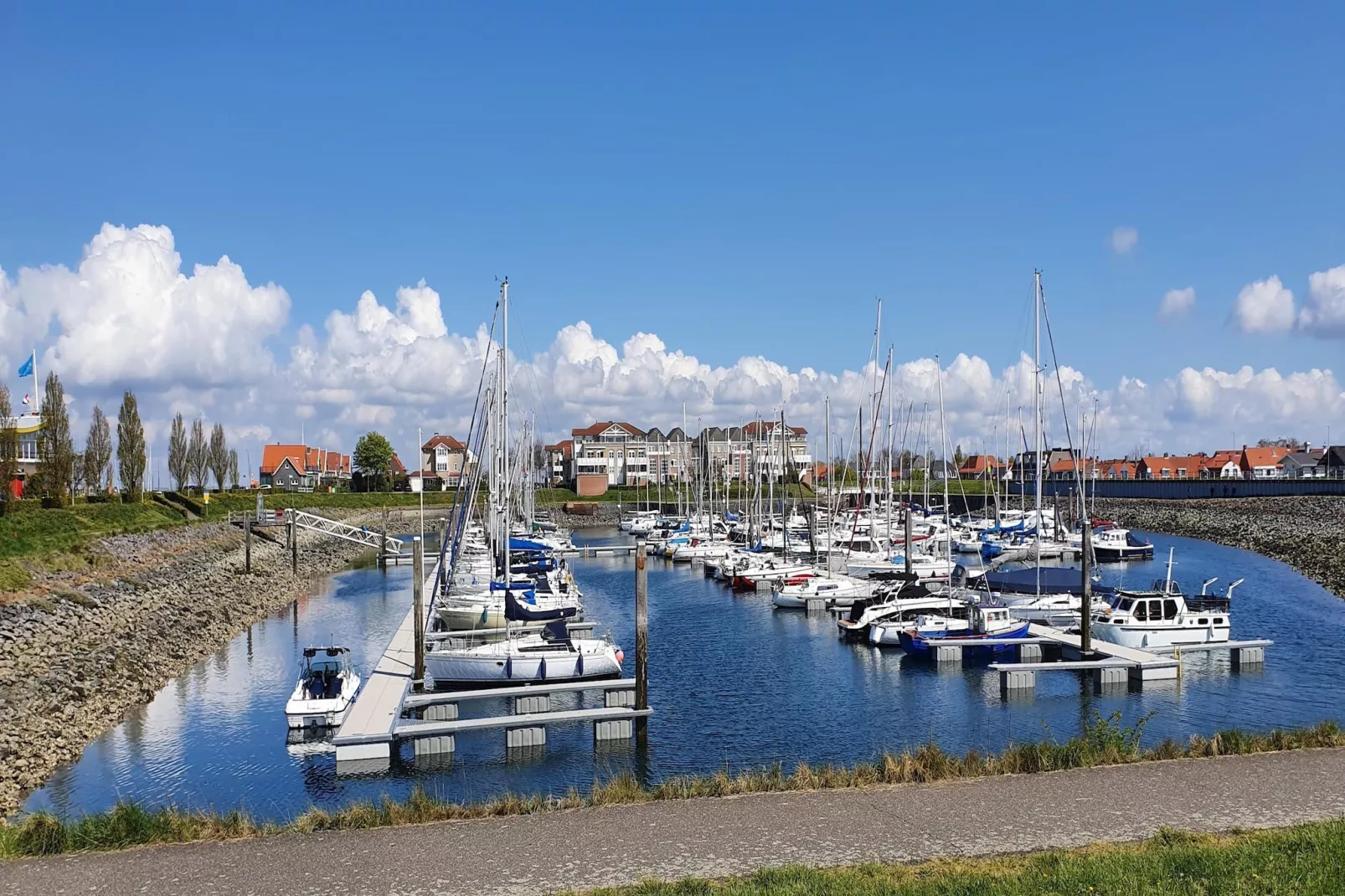 Water Resort Oosterschelde 18A-Zones d'été à 1 km