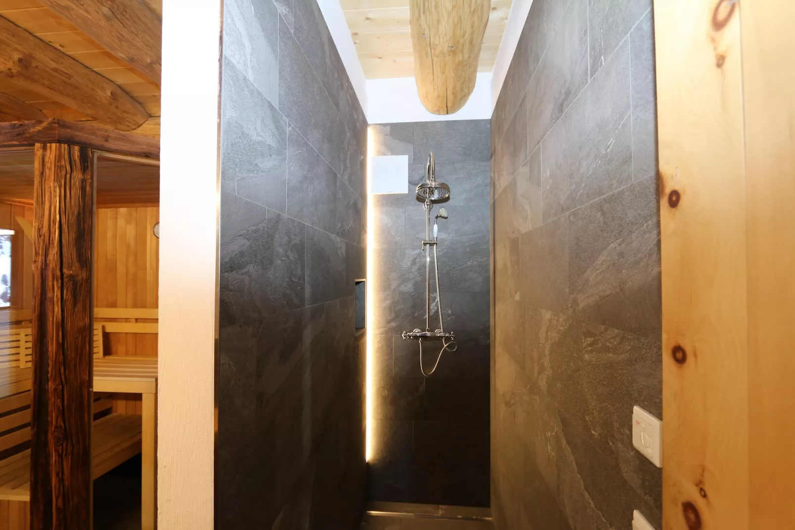 Jagahütte Bramberg-Bathroom