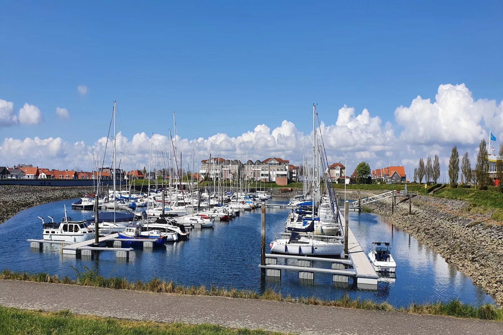 Water Resort Oosterschelde 18A-Zones d'été à 1 km