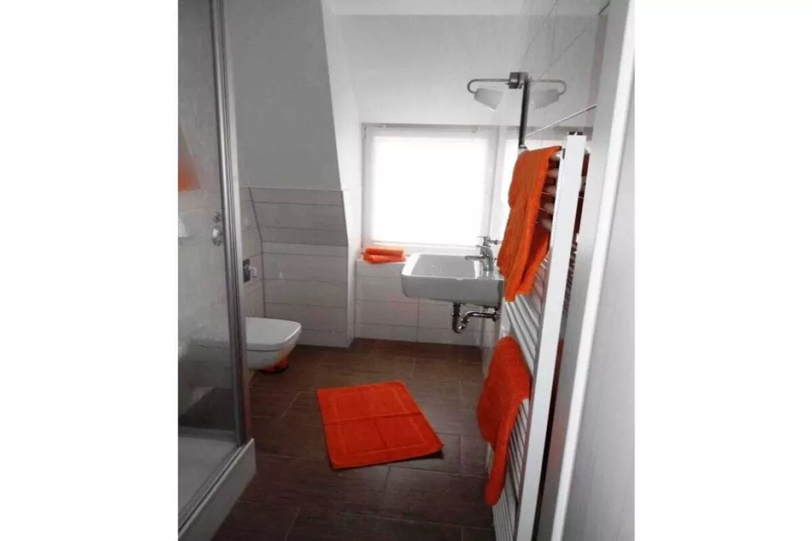 122295-Bathroom