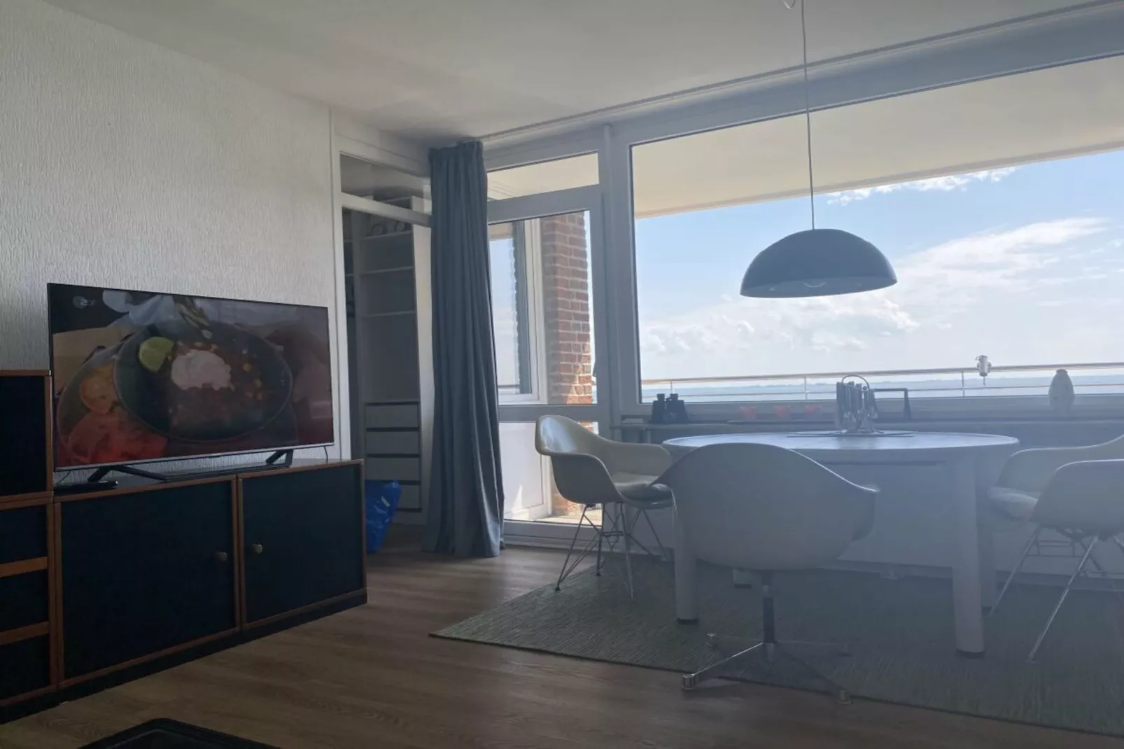 191072-Dining room