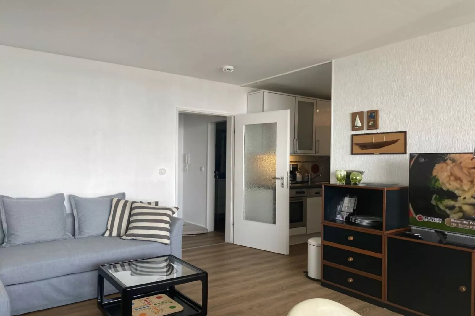 191072-Living room