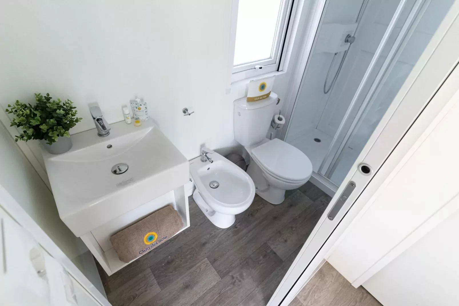 Rimini Family Village Viserba Rimini - Lodge Superior 6 pax-Badezimmer
