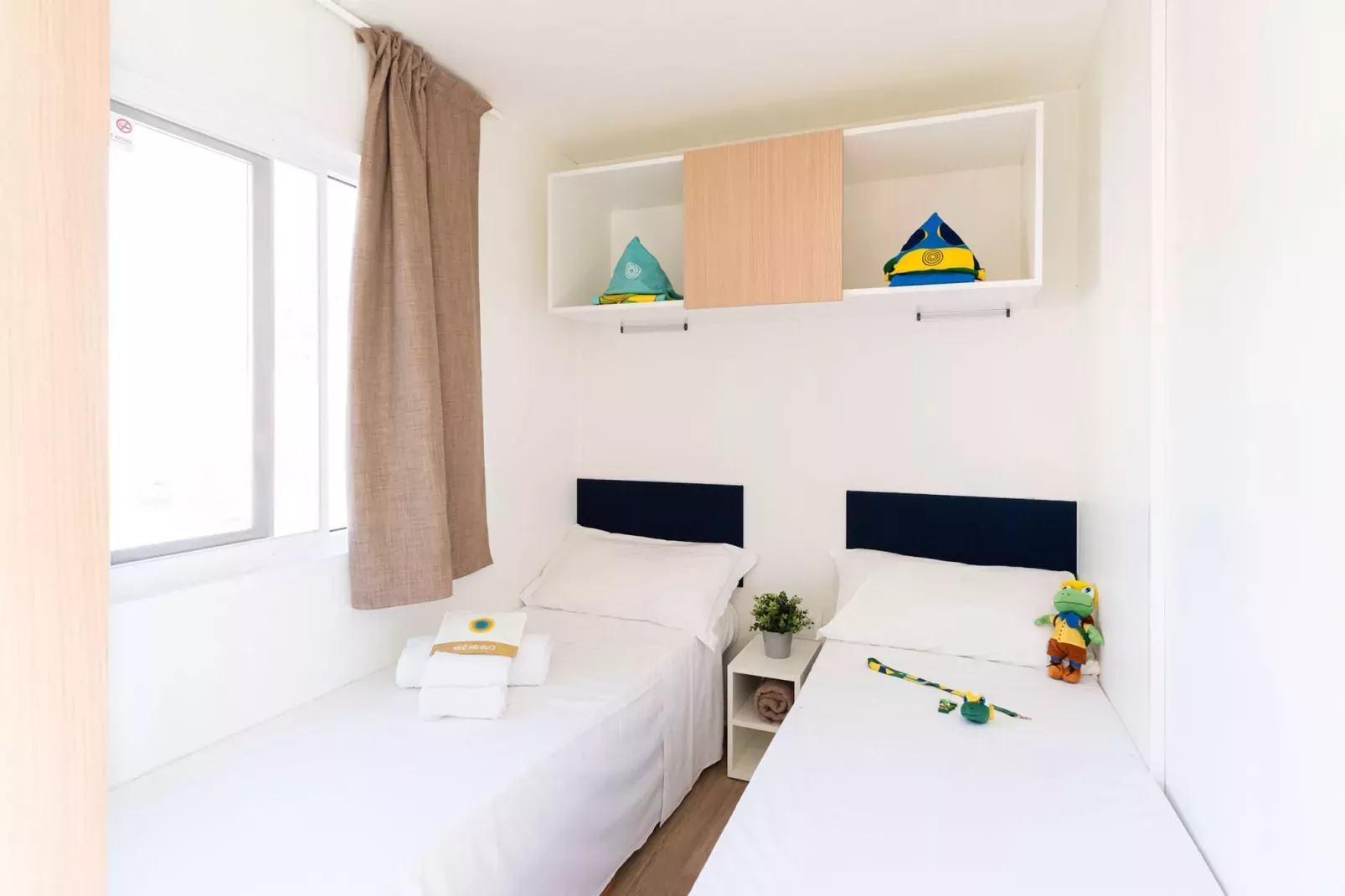 Rimini Family Village Viserba Rimini - Lodge Deluxe 4 plus 1 pax-Schlafzimmer