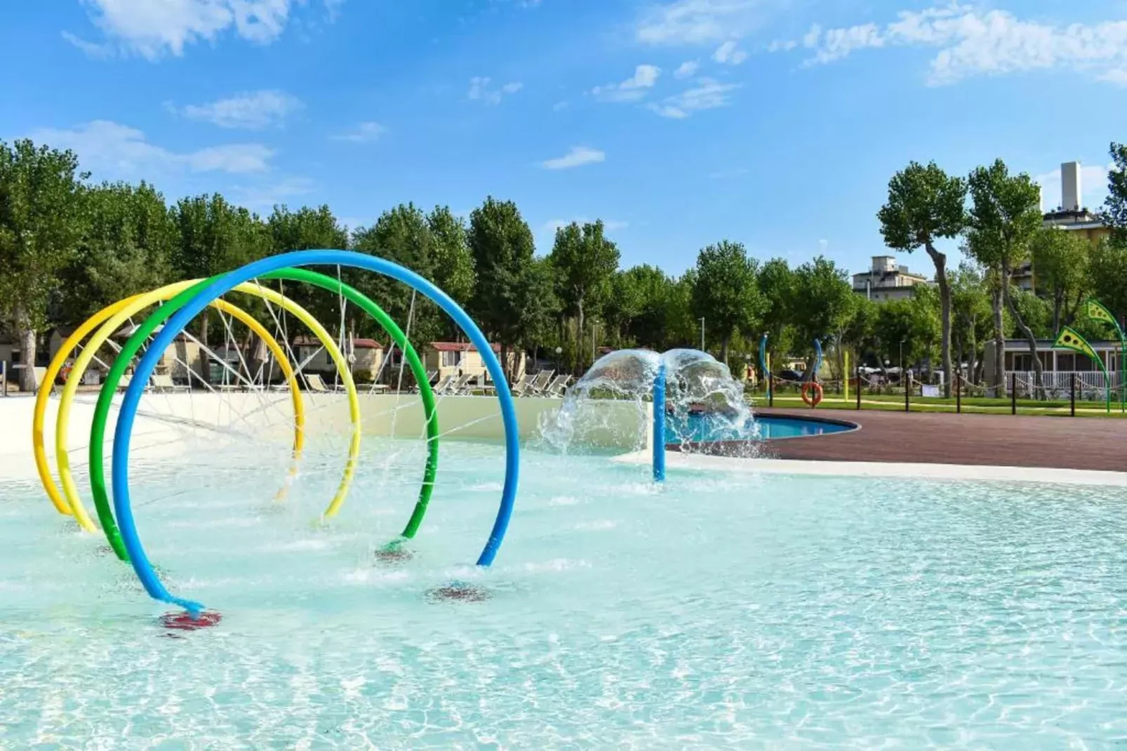 Rimini Family Village Viserba Rimini - Lodge Deluxe 4 plus 1 pax-Schwimmbad