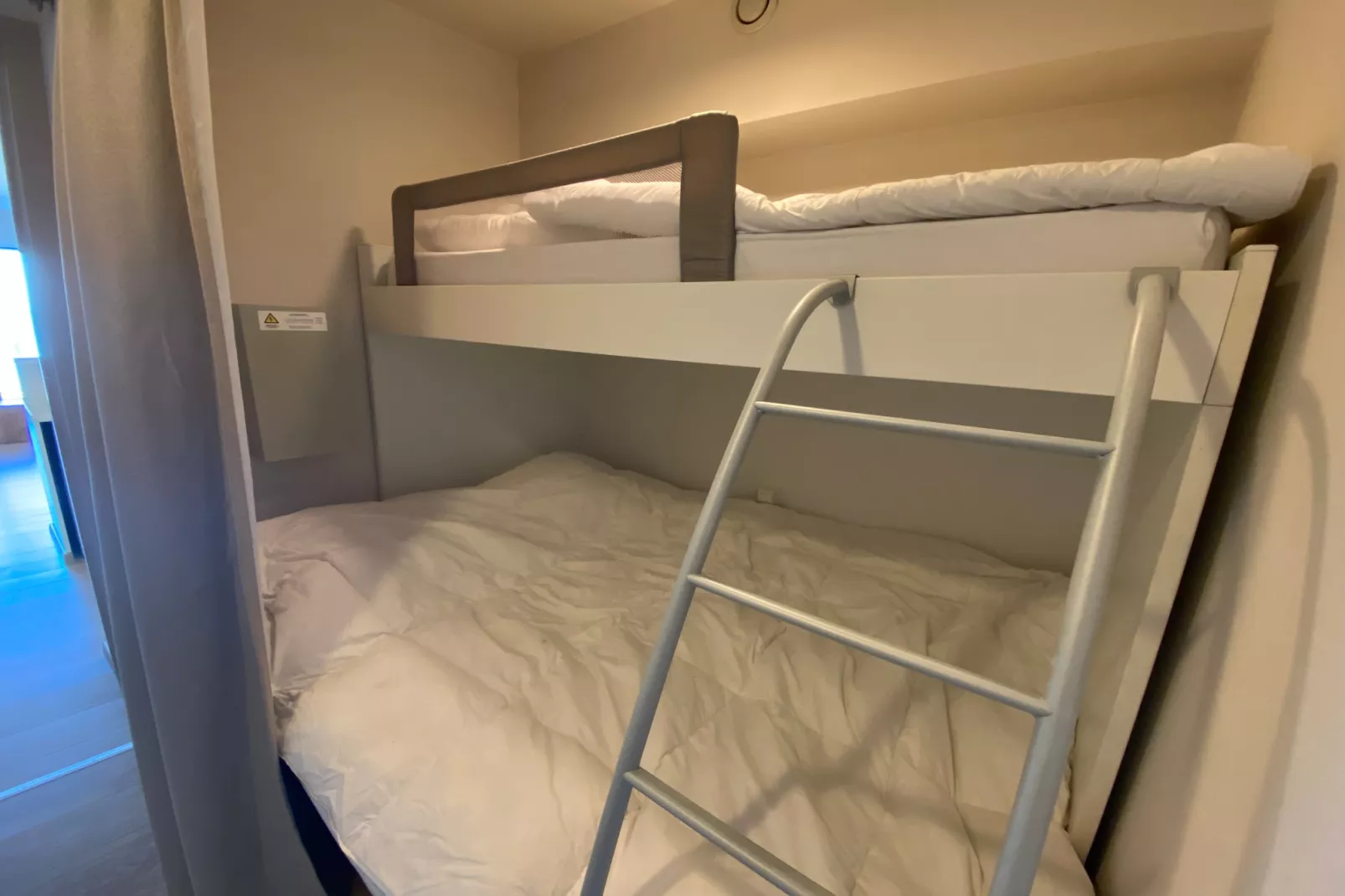 SEAGULL 602-Bedroom