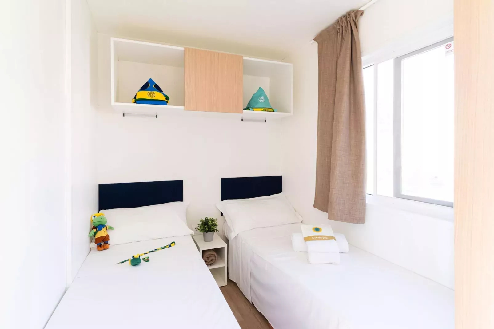 Rimini Family Village Viserba Rimini - Lodge Deluxe 4 plus 1 pax-Schlafzimmer