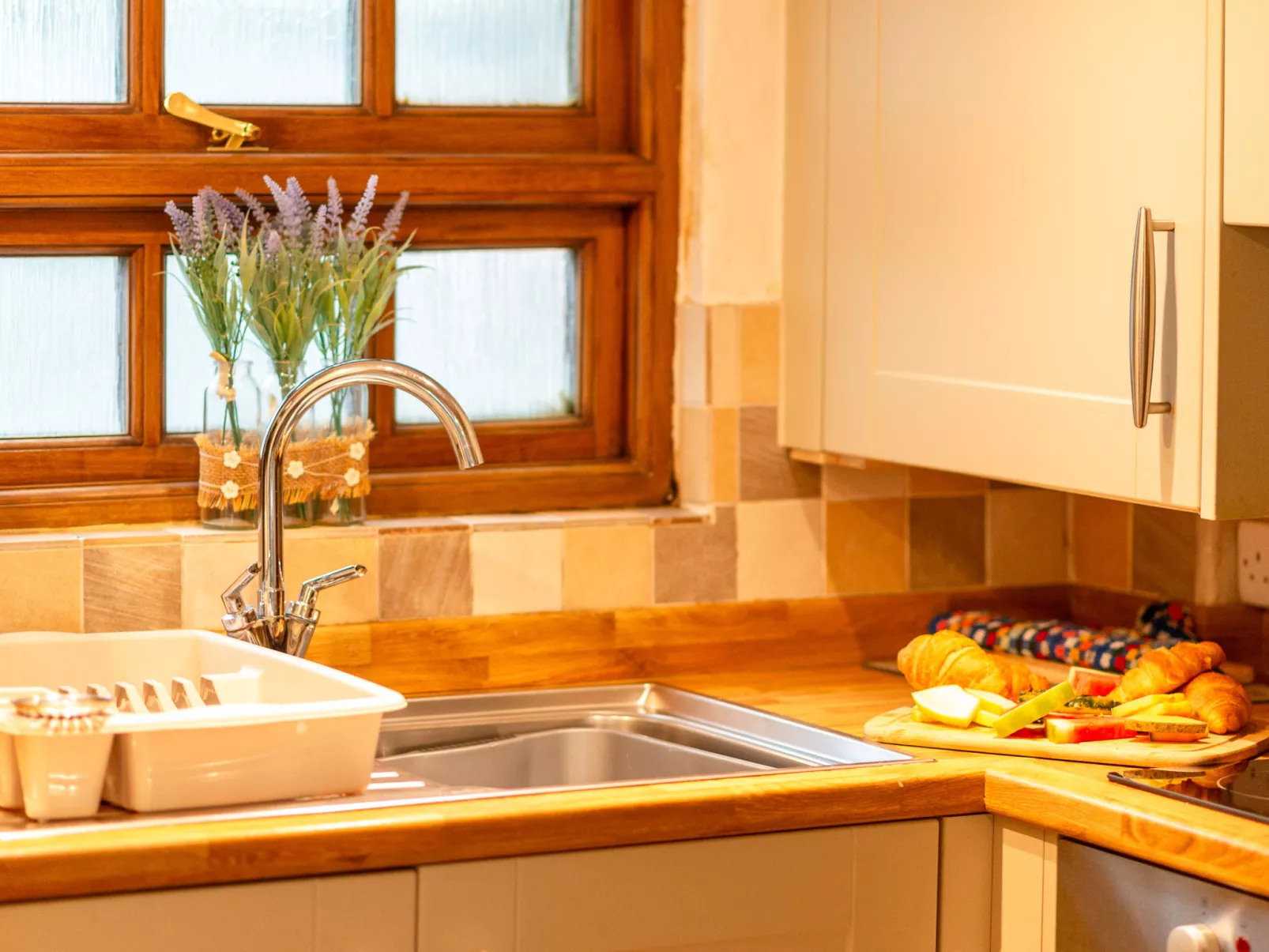 Kips Cottage-Inside