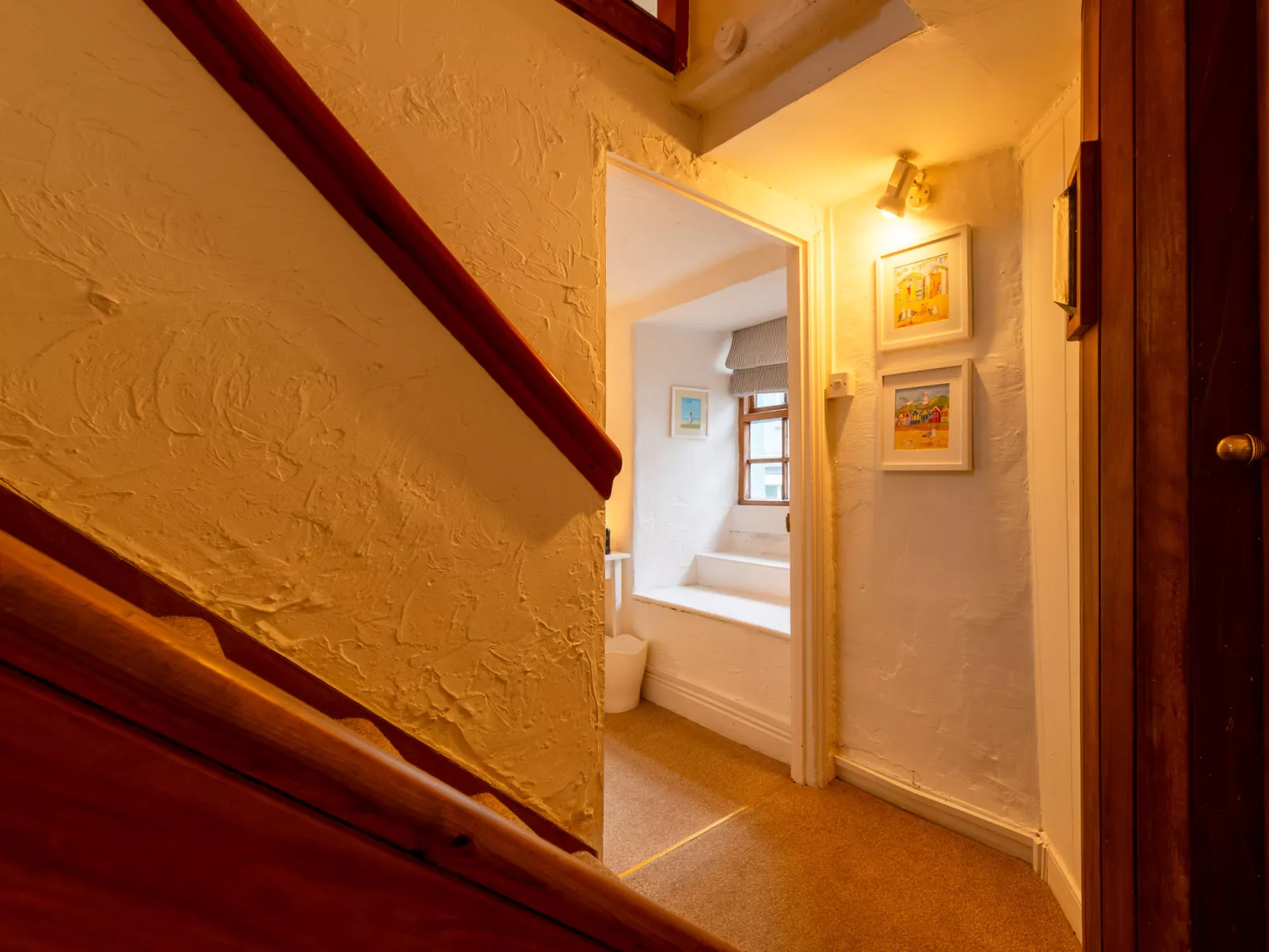 Kips Cottage-Inside