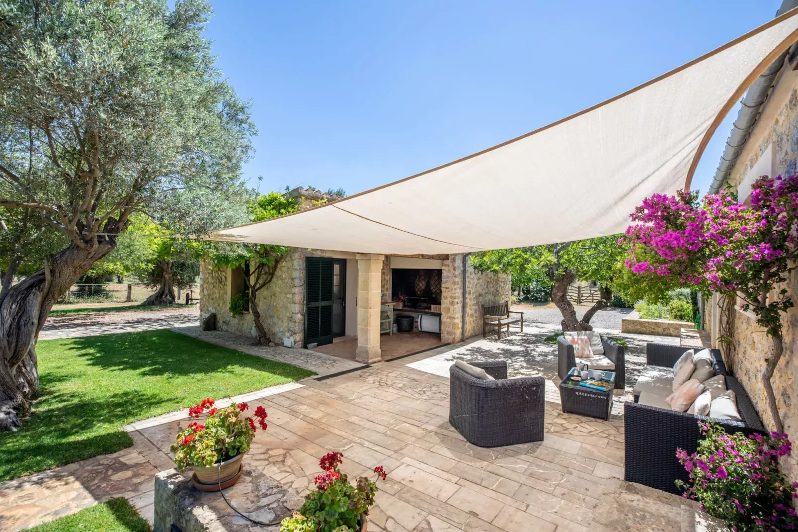 Xaona, Finca 5StarsHome Mallorca-Terrace balcony