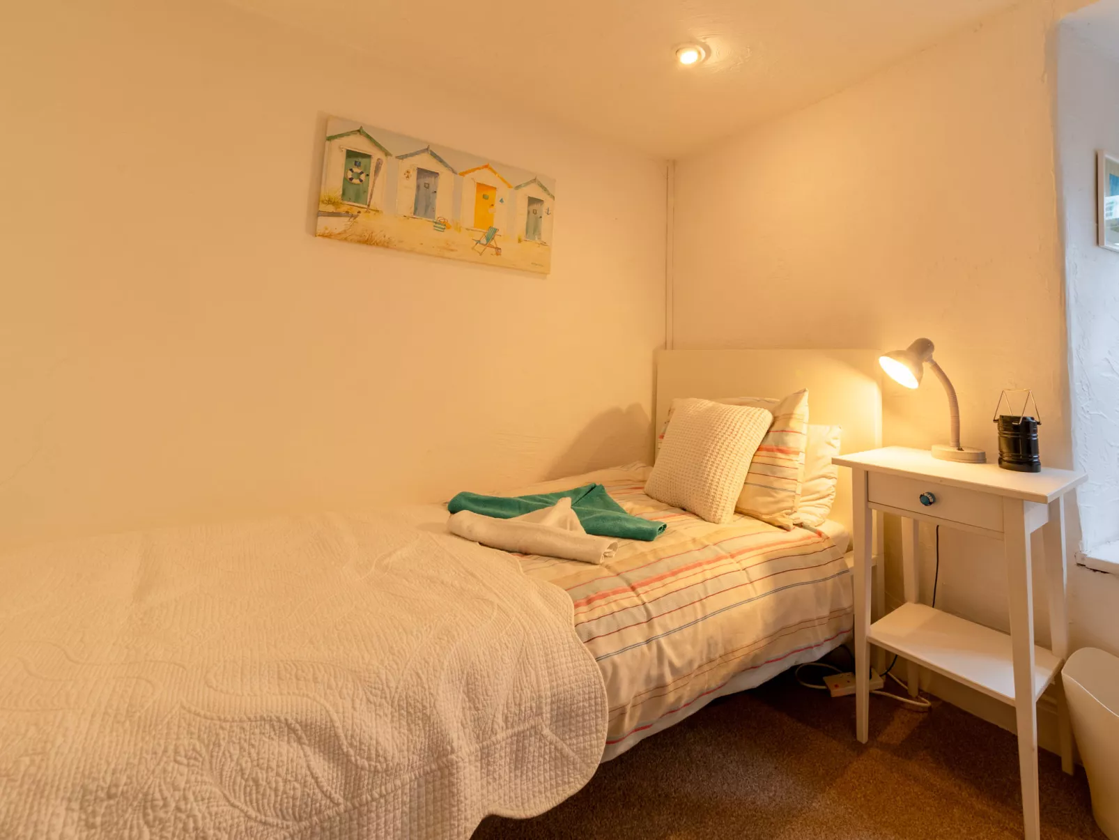 Kips Cottage-Inside