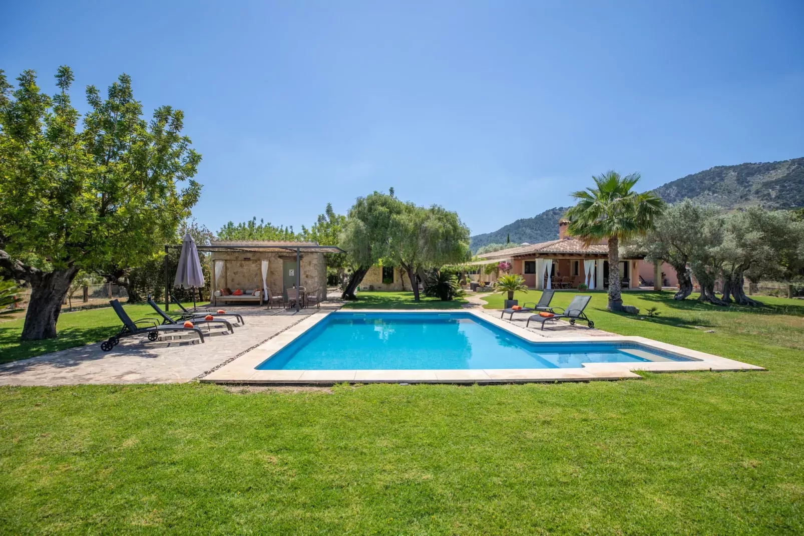 Xaona, Finca 5StarsHome Mallorca-Gardens summer