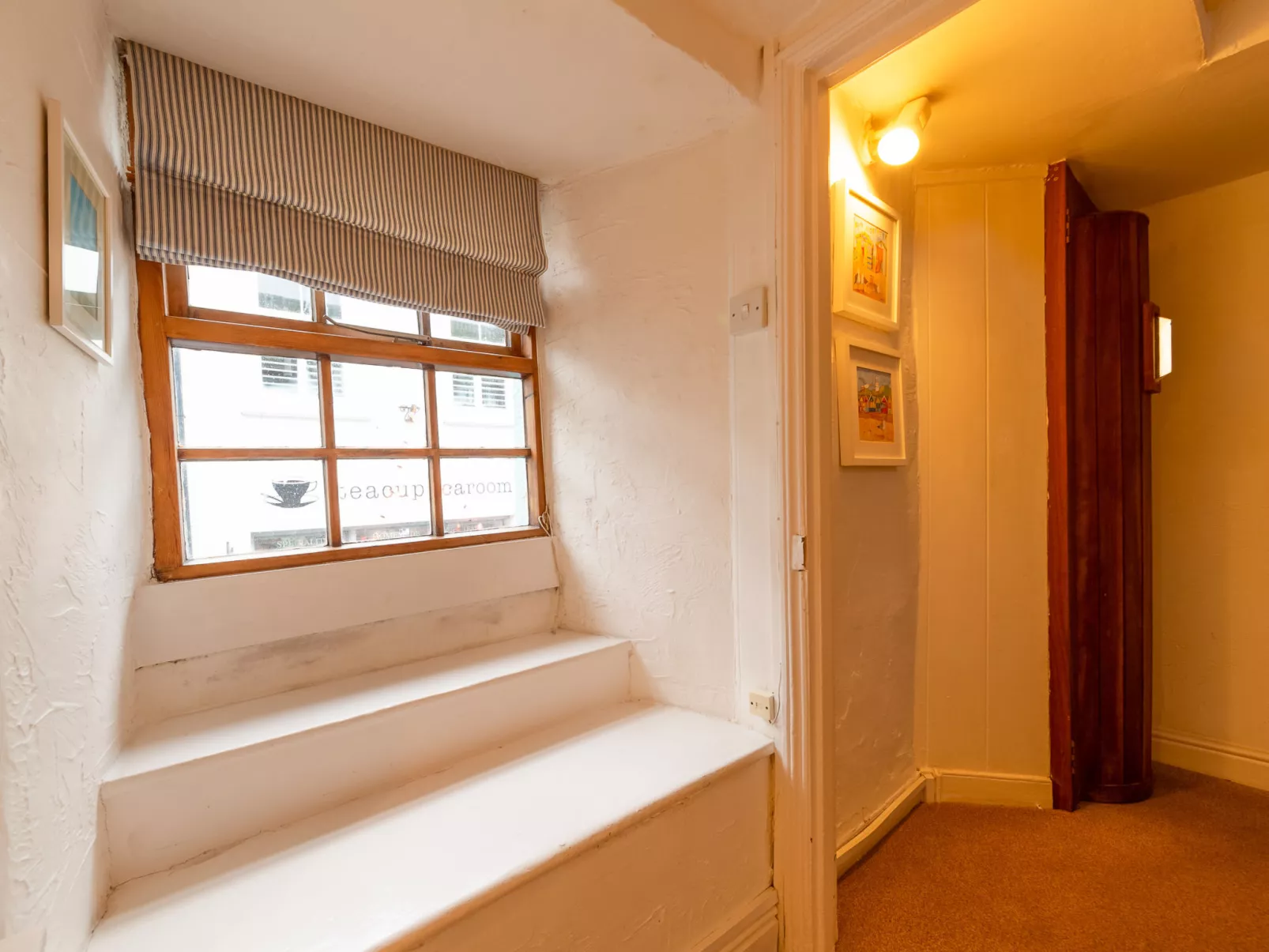 Kips Cottage-Inside