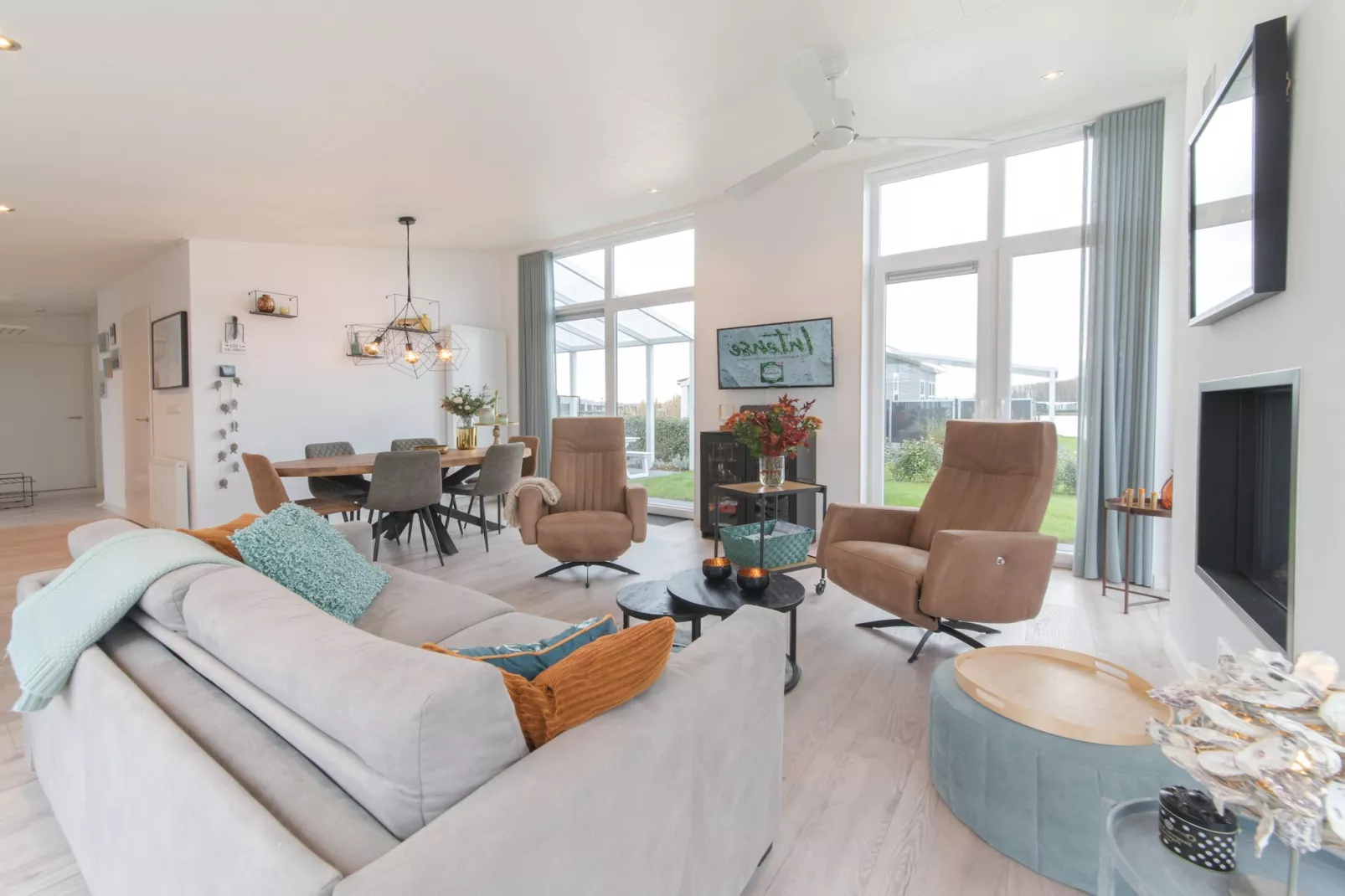 Water Resort Oosterschelde 34-Living room