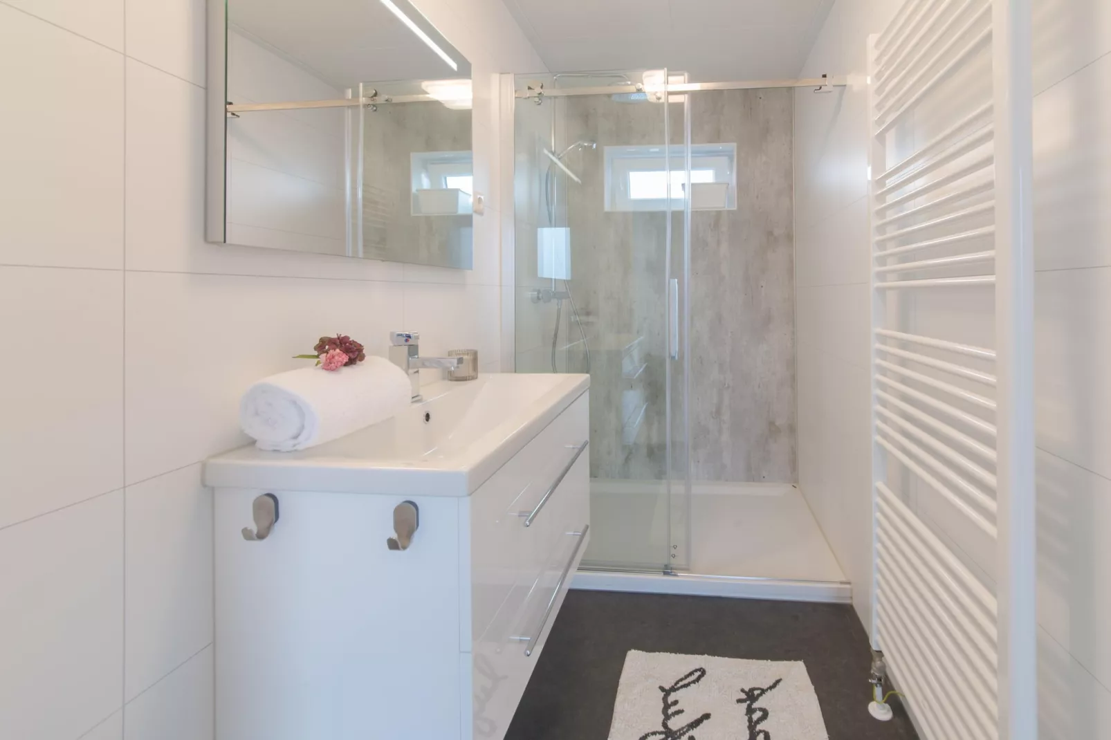 Water Resort Oosterschelde 34-Bathroom