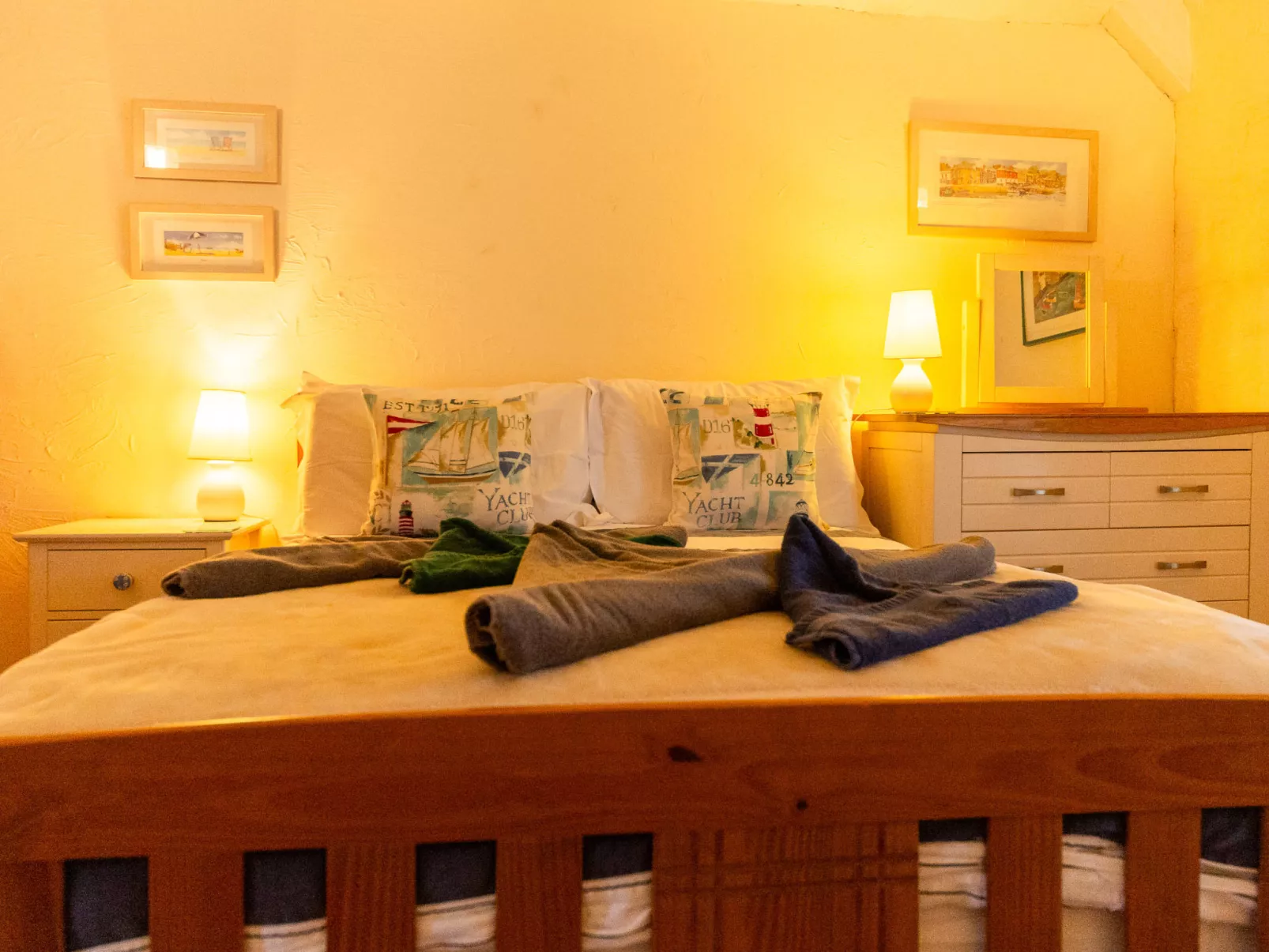 Kips Cottage-Inside