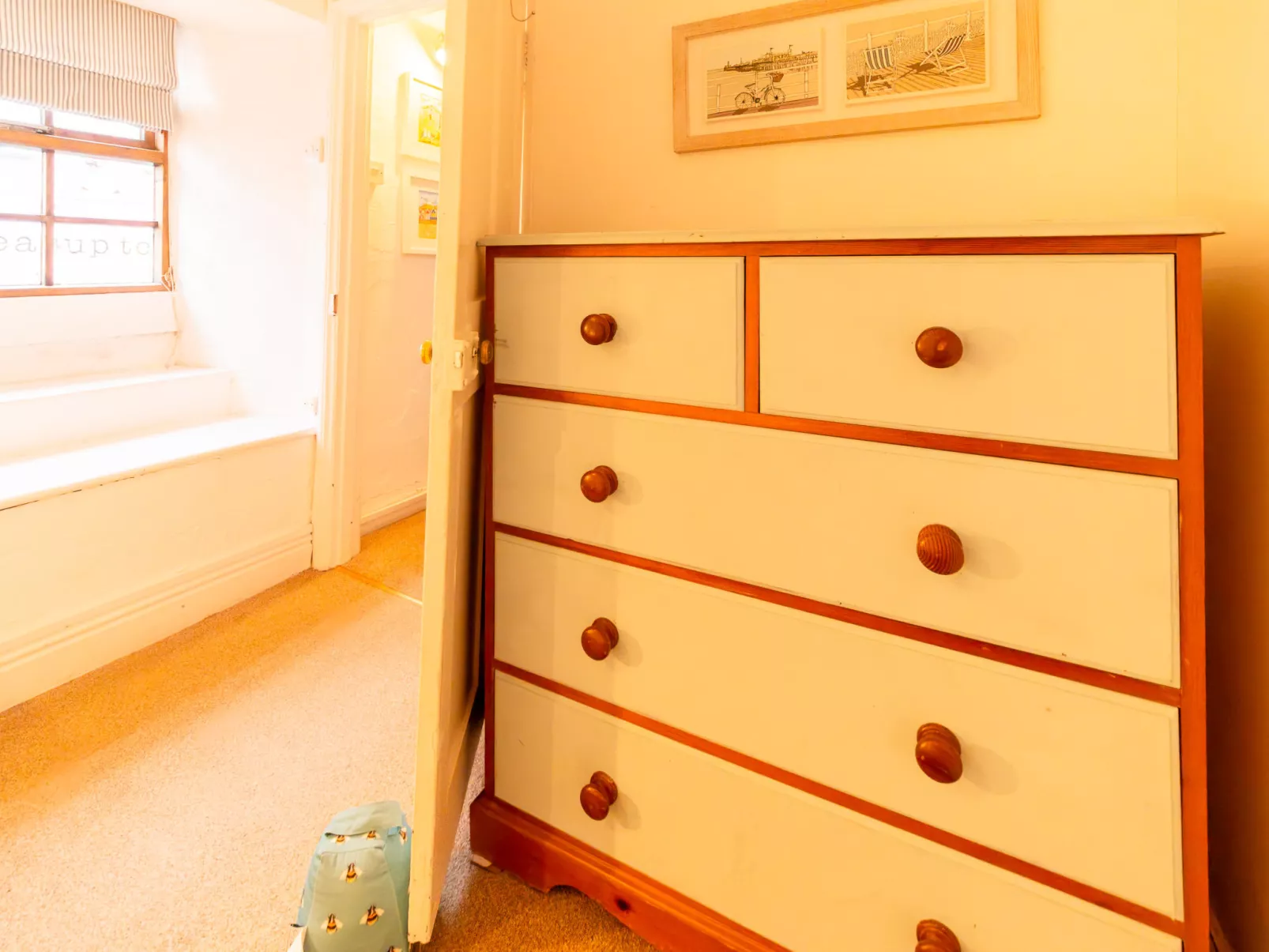 Kips Cottage-Inside