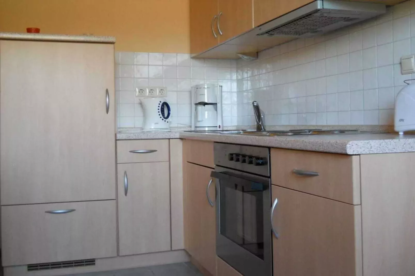 63421-Kitchen