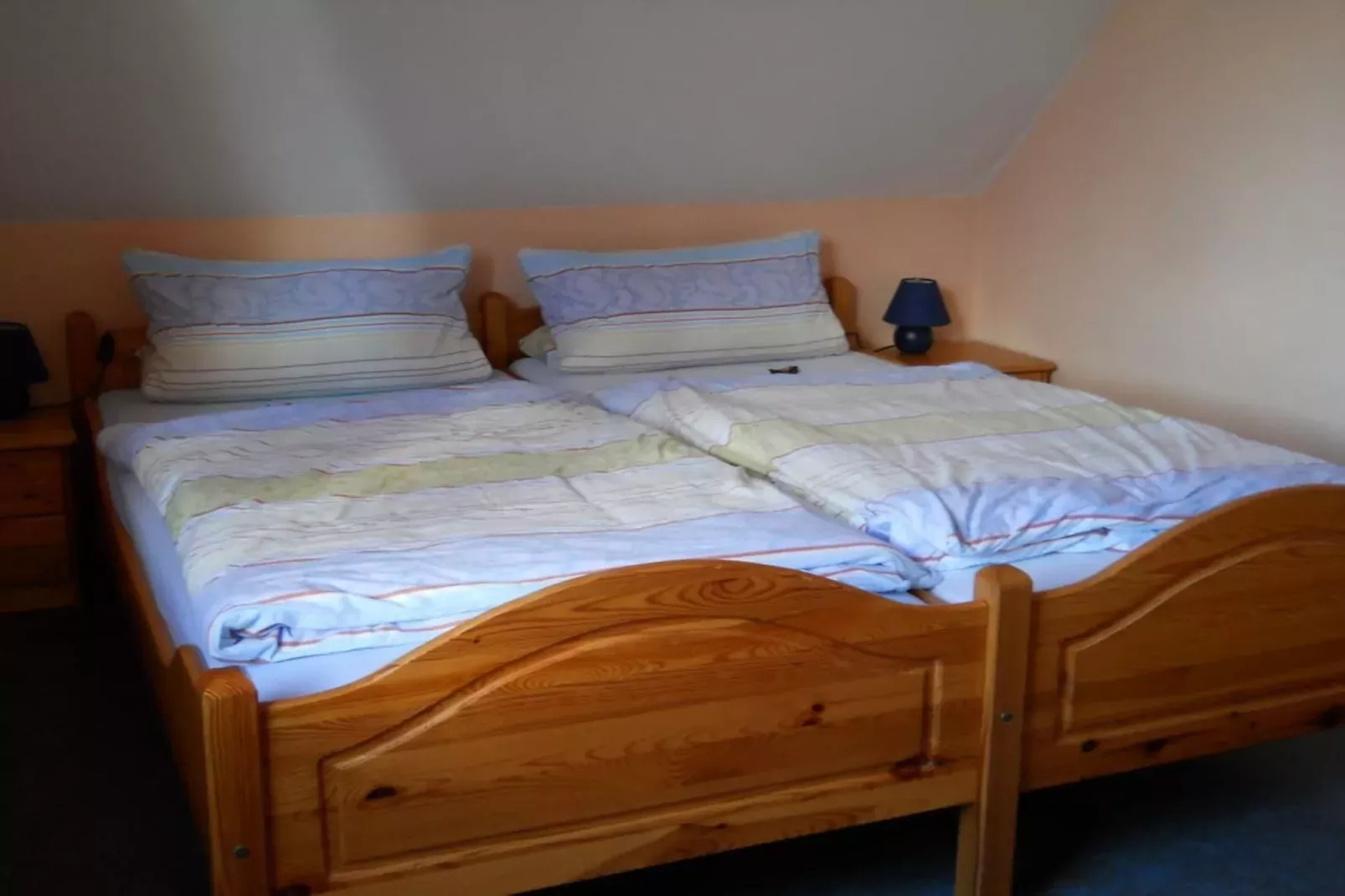 63421-Bedroom