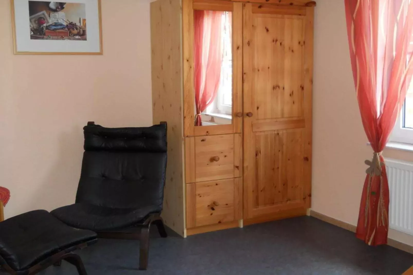 63421-Recreation room