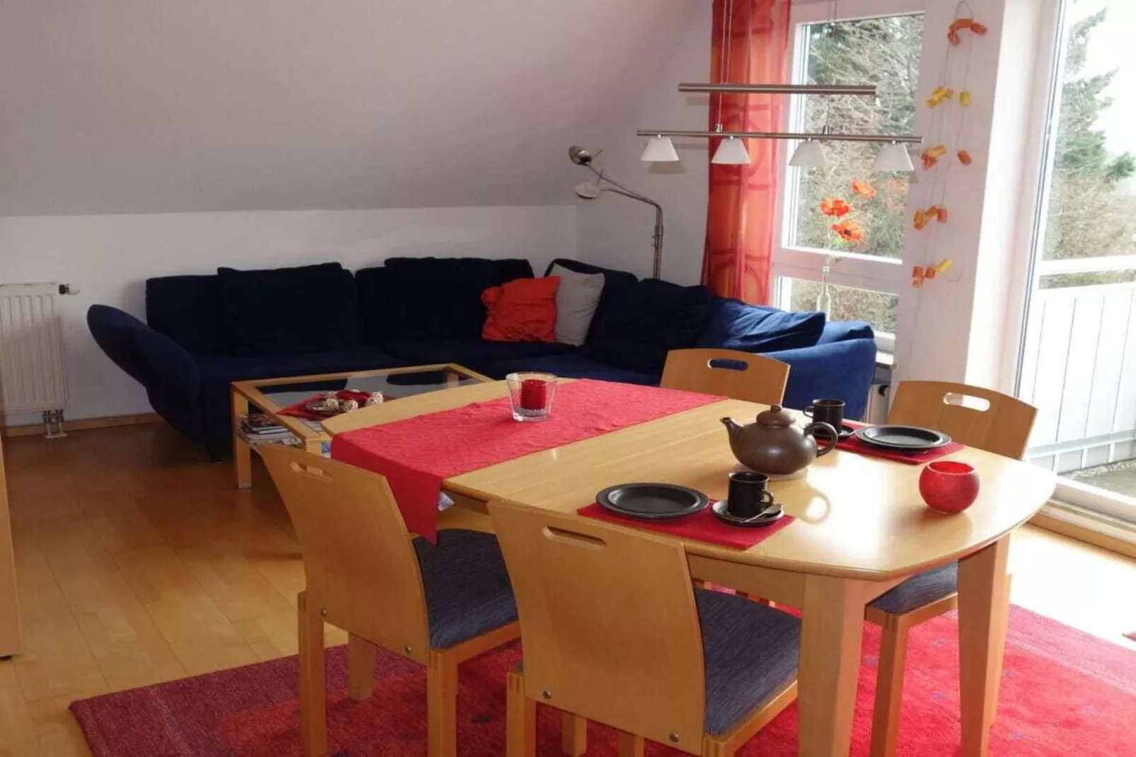35112-Dining room