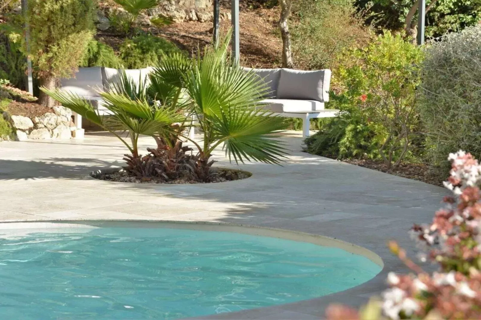 poolofhouse
